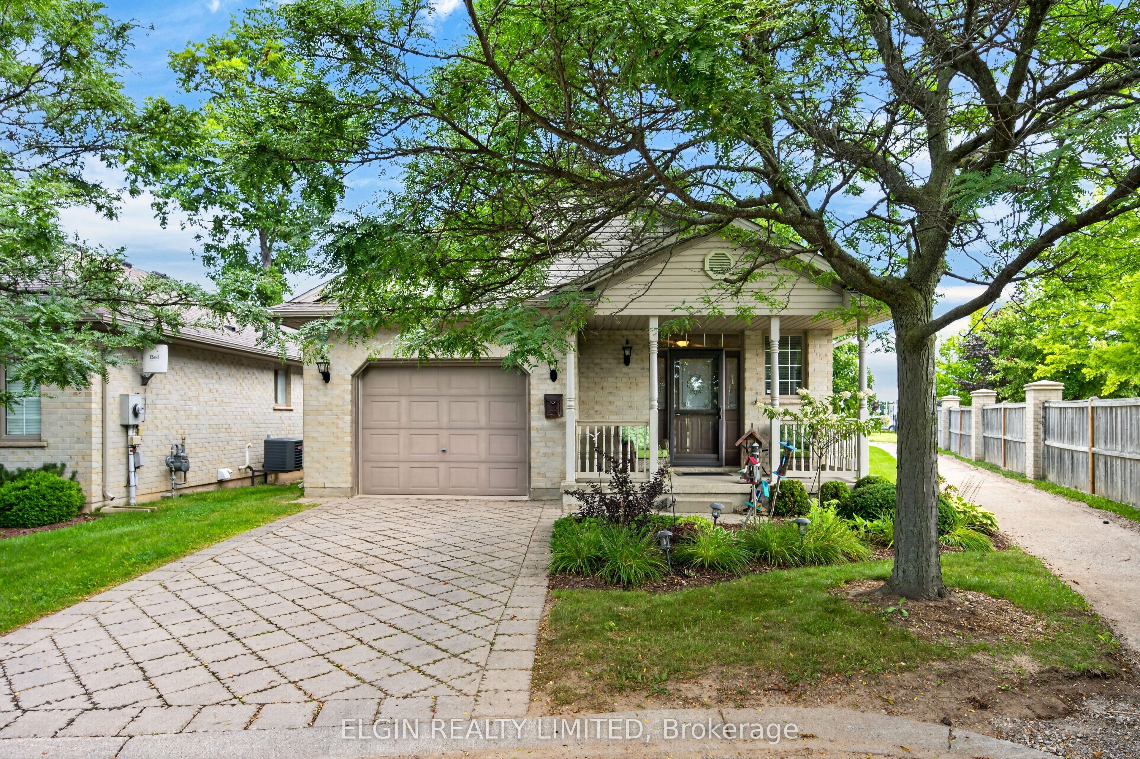 410 Burwell Road 16, St. Thomas, ON N5P 4N6