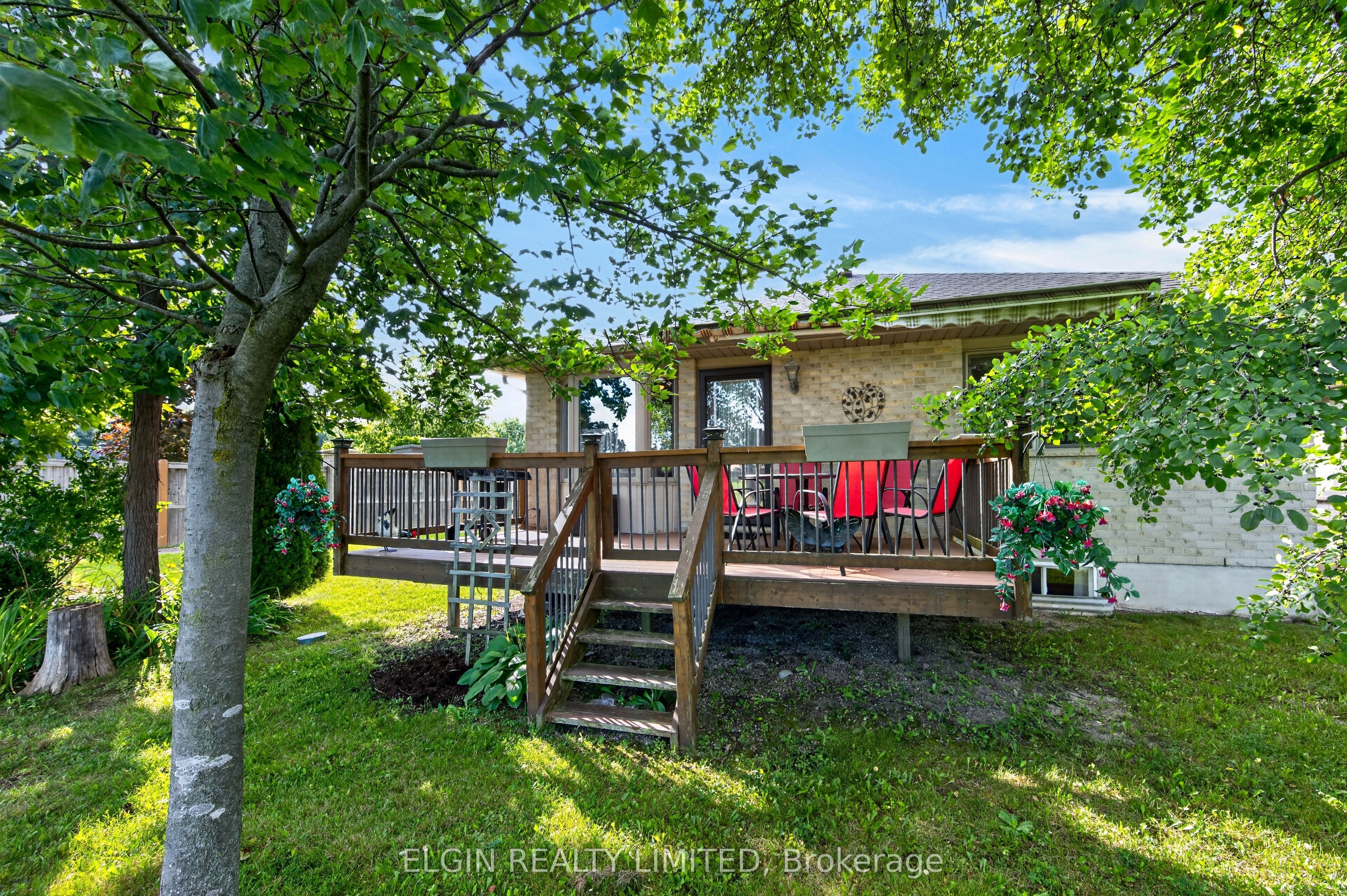 410 Burwell Road 16, St. Thomas, ON N5P 4N6 photo 2