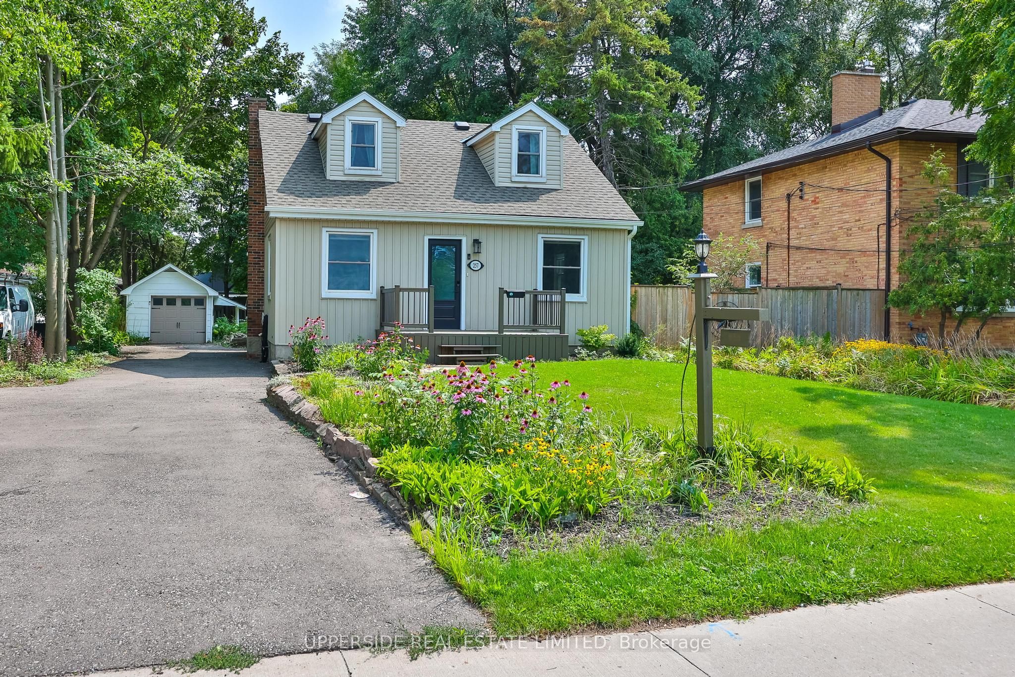 257 Ottawa Street N, Kitchener, ON N2H 3K9