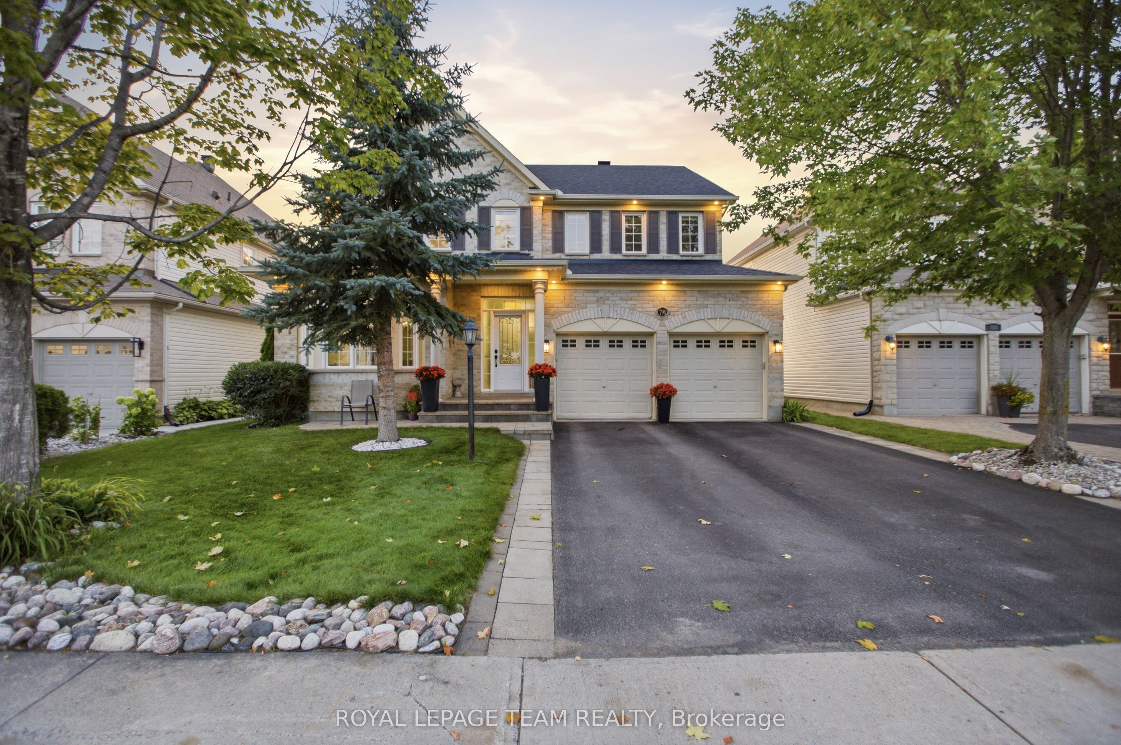 790 Kilbirnie Drive, Barrhaven, ON K2J 0M4