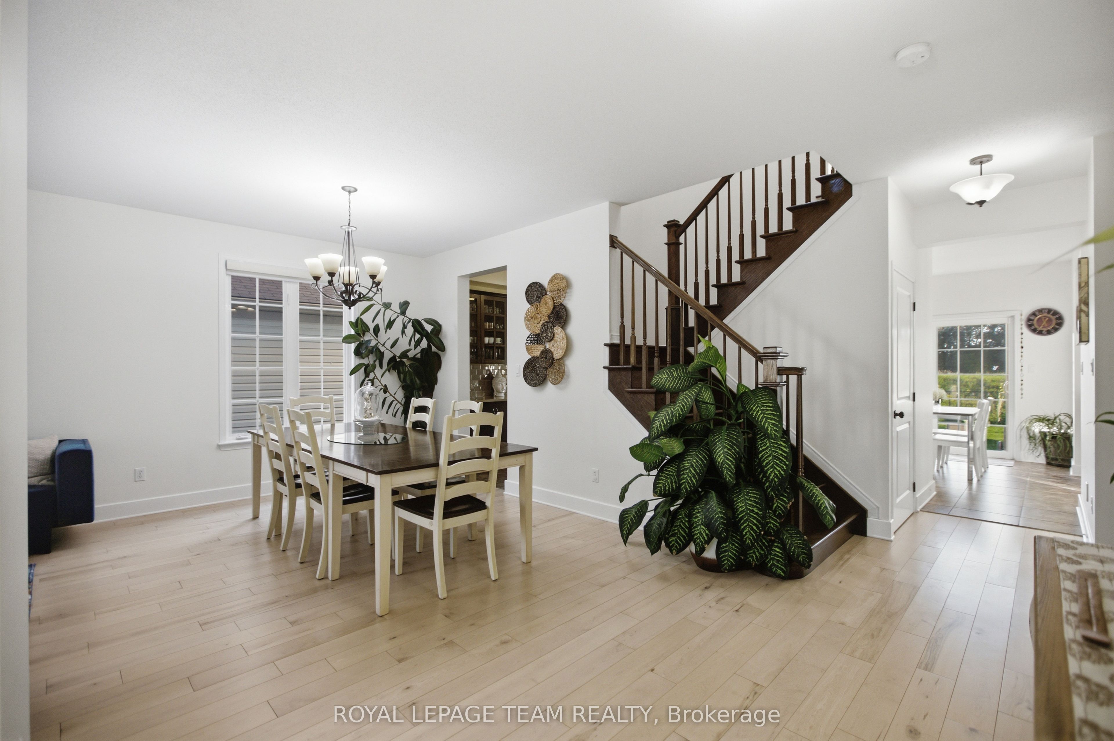 790 Kilbirnie Drive, Barrhaven, ON K2J 0M4 photo 5