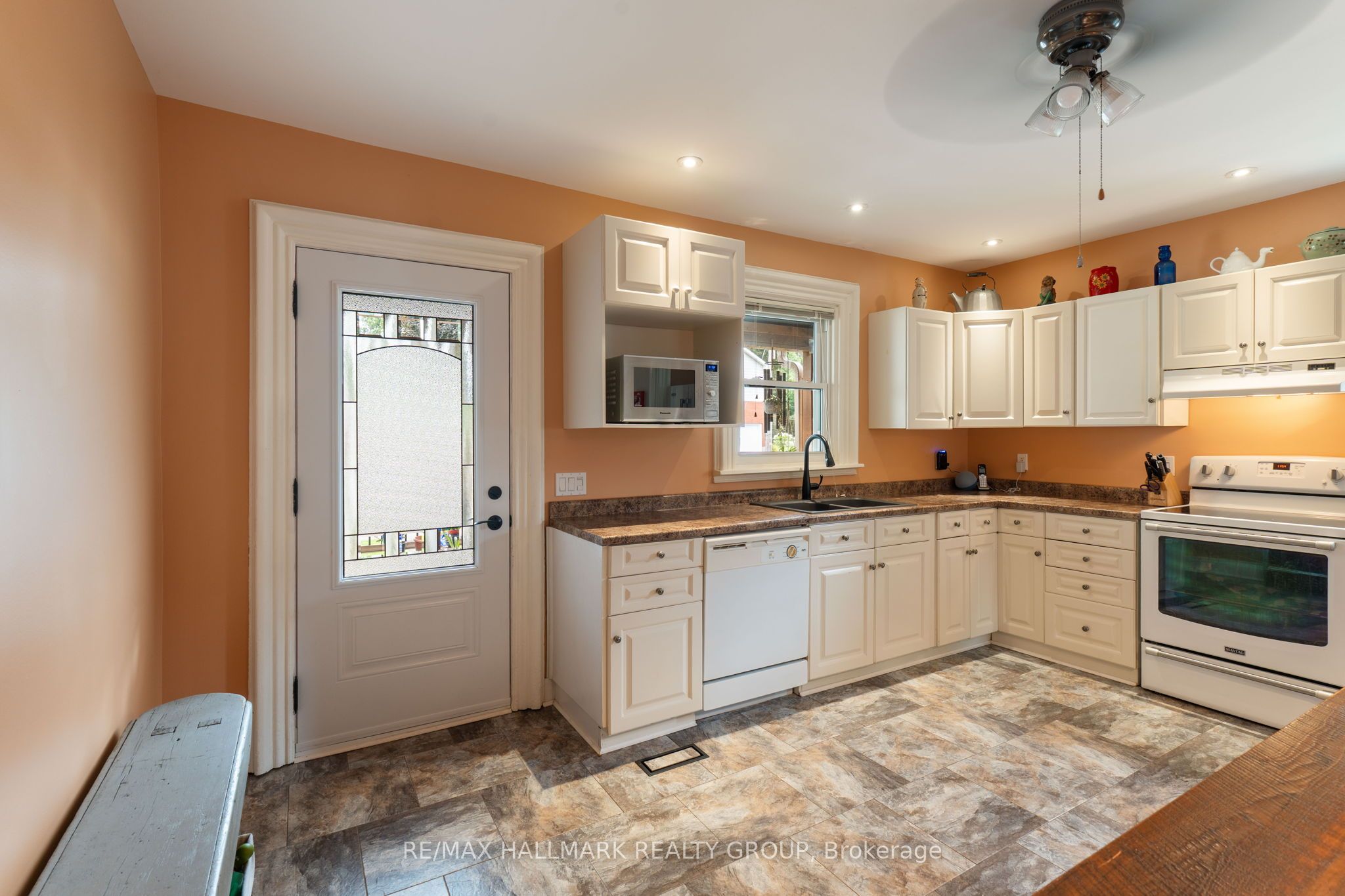 46 North Augusta Road, Brockville, ON K6V 2X4 photo 5