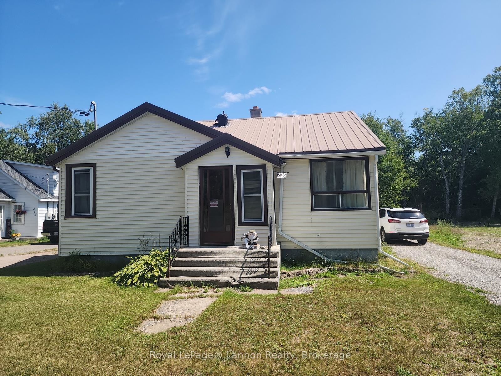 216 MAIN, Schreiber, ON P0T 2S0