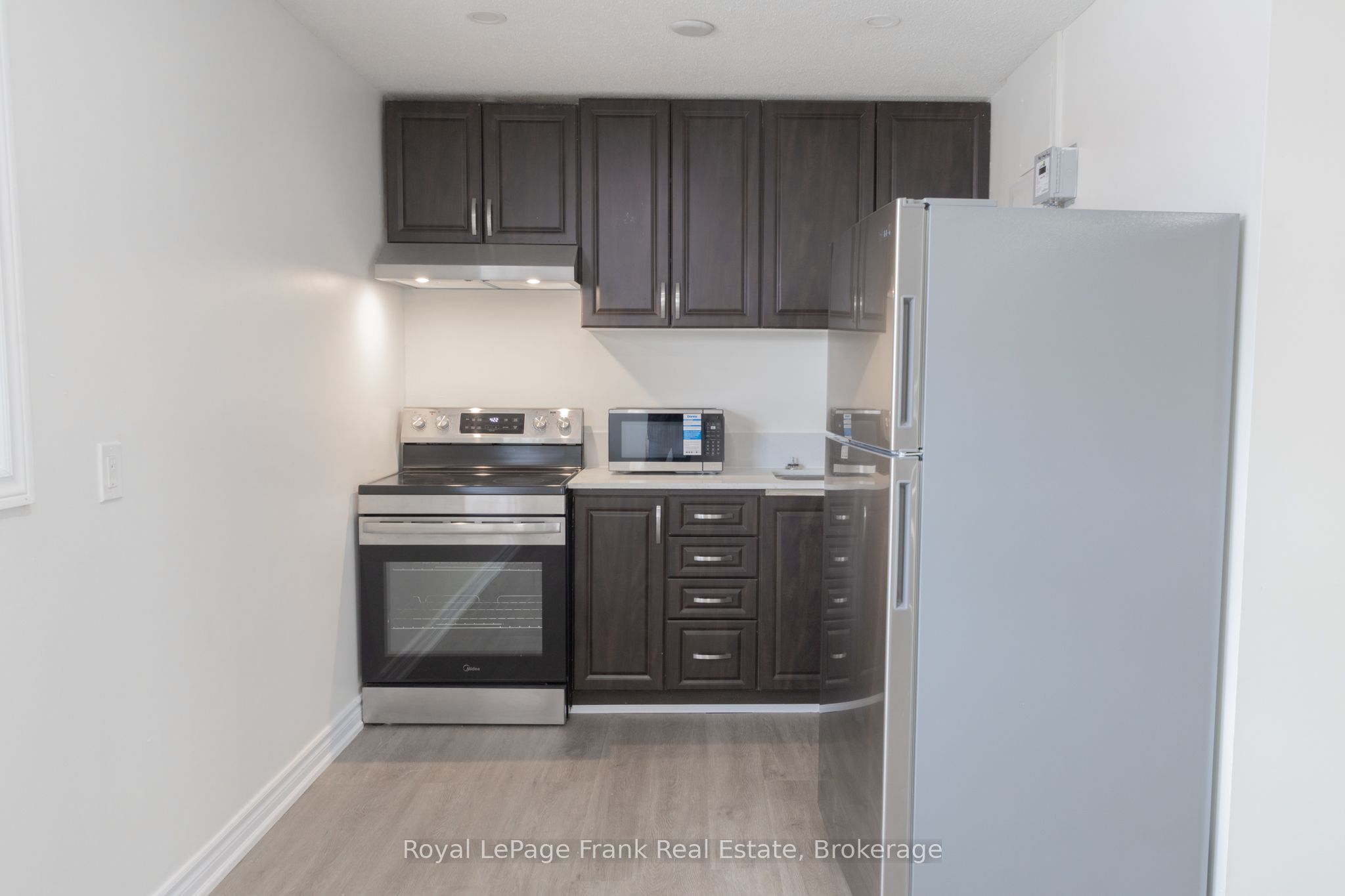 84 Mary Street W 3, Kawartha Lakes, ON K9V 5G3 photo 5