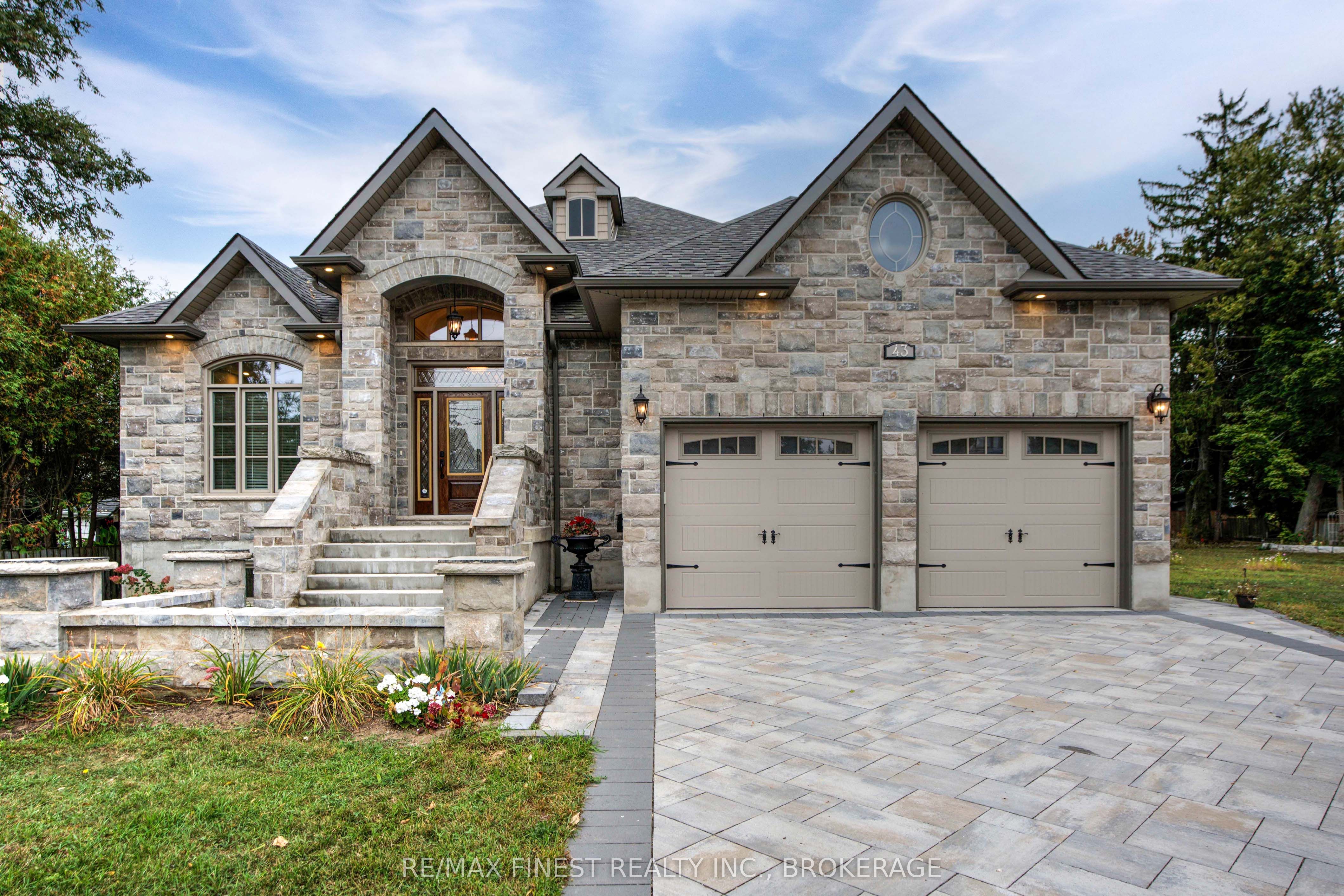 43 Crerar Boulevard, Kingston, ON K7M 3P7