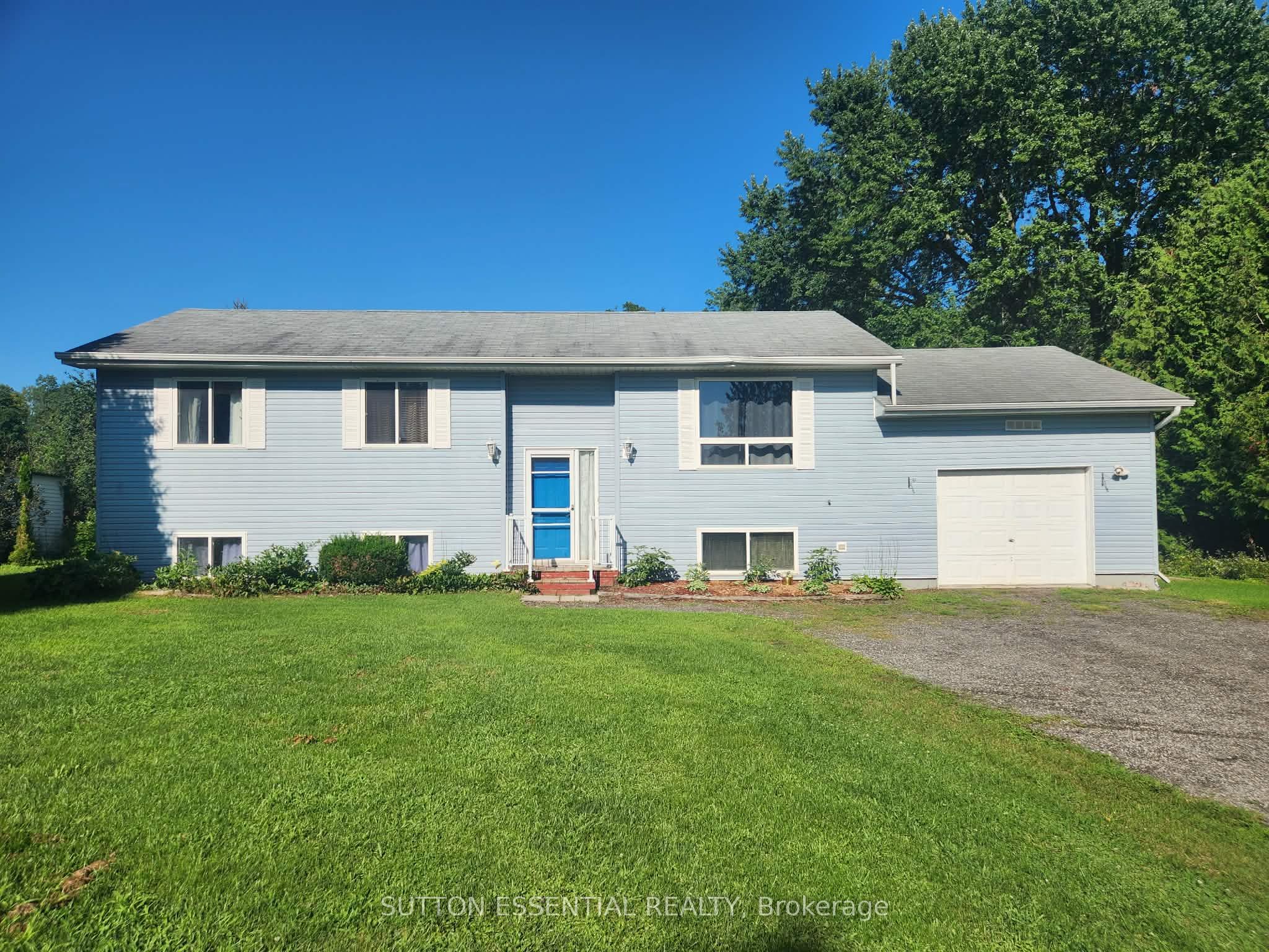 1223 Hallecks Road S, Elizabethtown-Kitley, ON K6V 5T3
