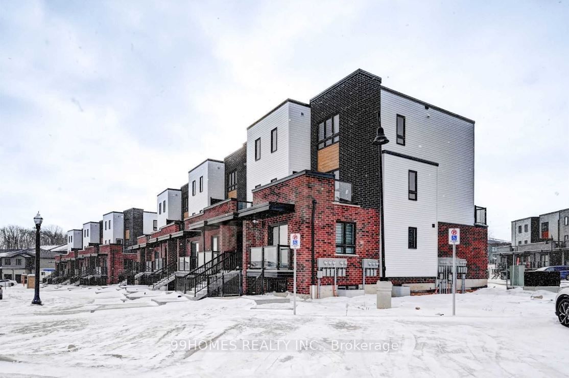 249 Chapel Hill Drive, Kitchener, ON N2R 0S4 photo 2
