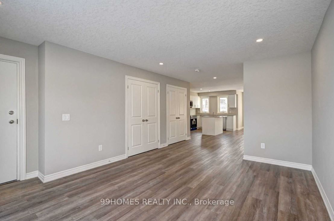 249 Chapel Hill Drive, Kitchener, ON N2R 0S4 photo 5