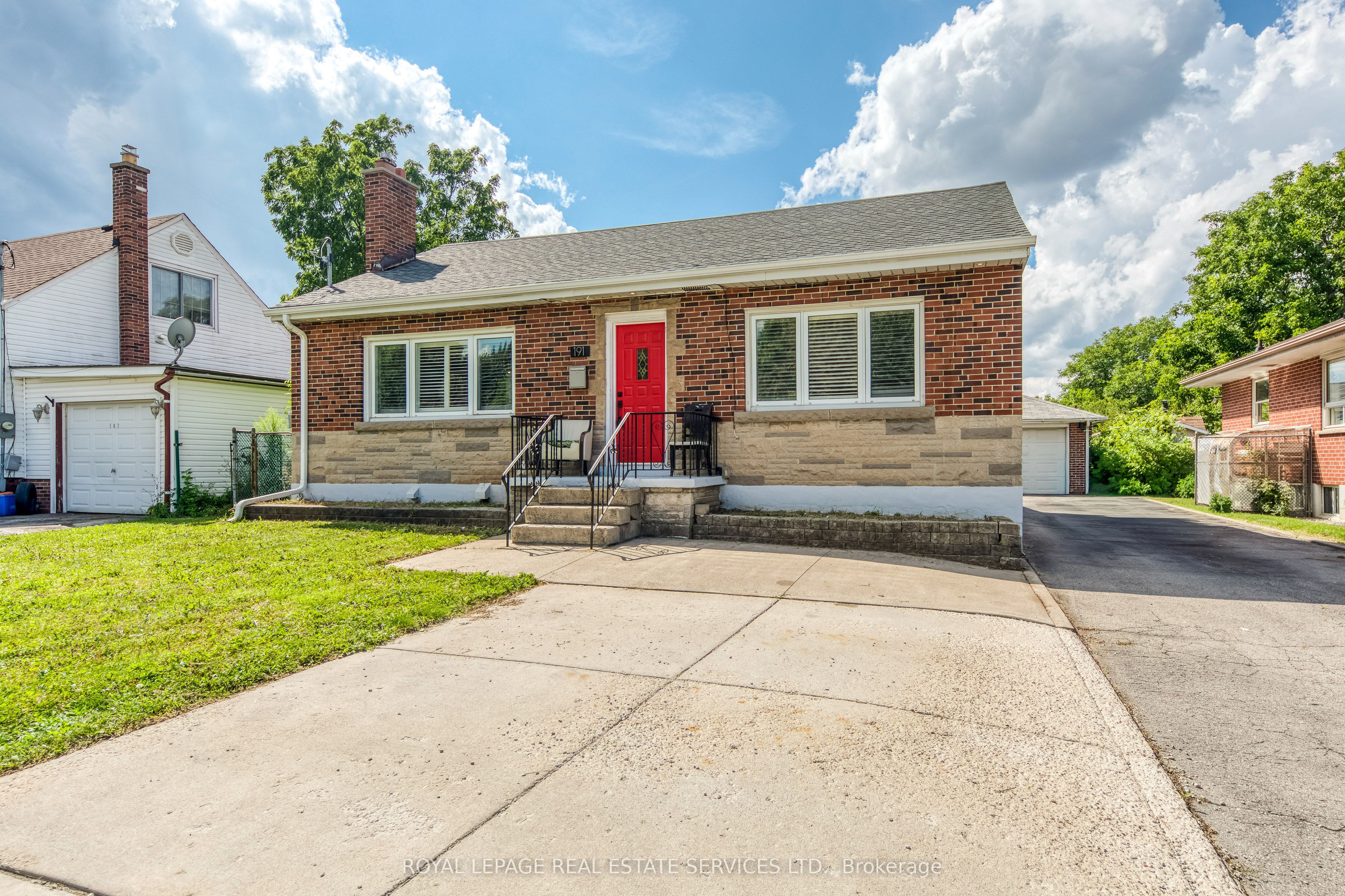 191 Nash Road N, Hamilton, ON L8H 2P8 photo 2