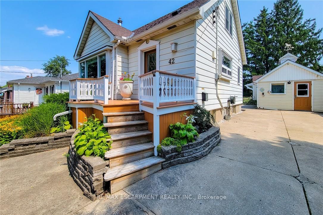 42 LAKE Avenue N, Hamilton, ON L8E 1L3 photo 4
