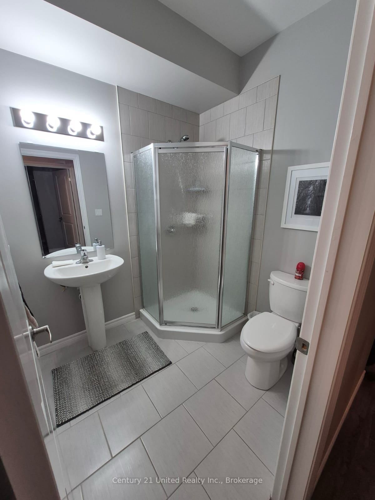 29 Lakewood Crescent 105, Kawartha Lakes, ON K0M 1A0 photo 4