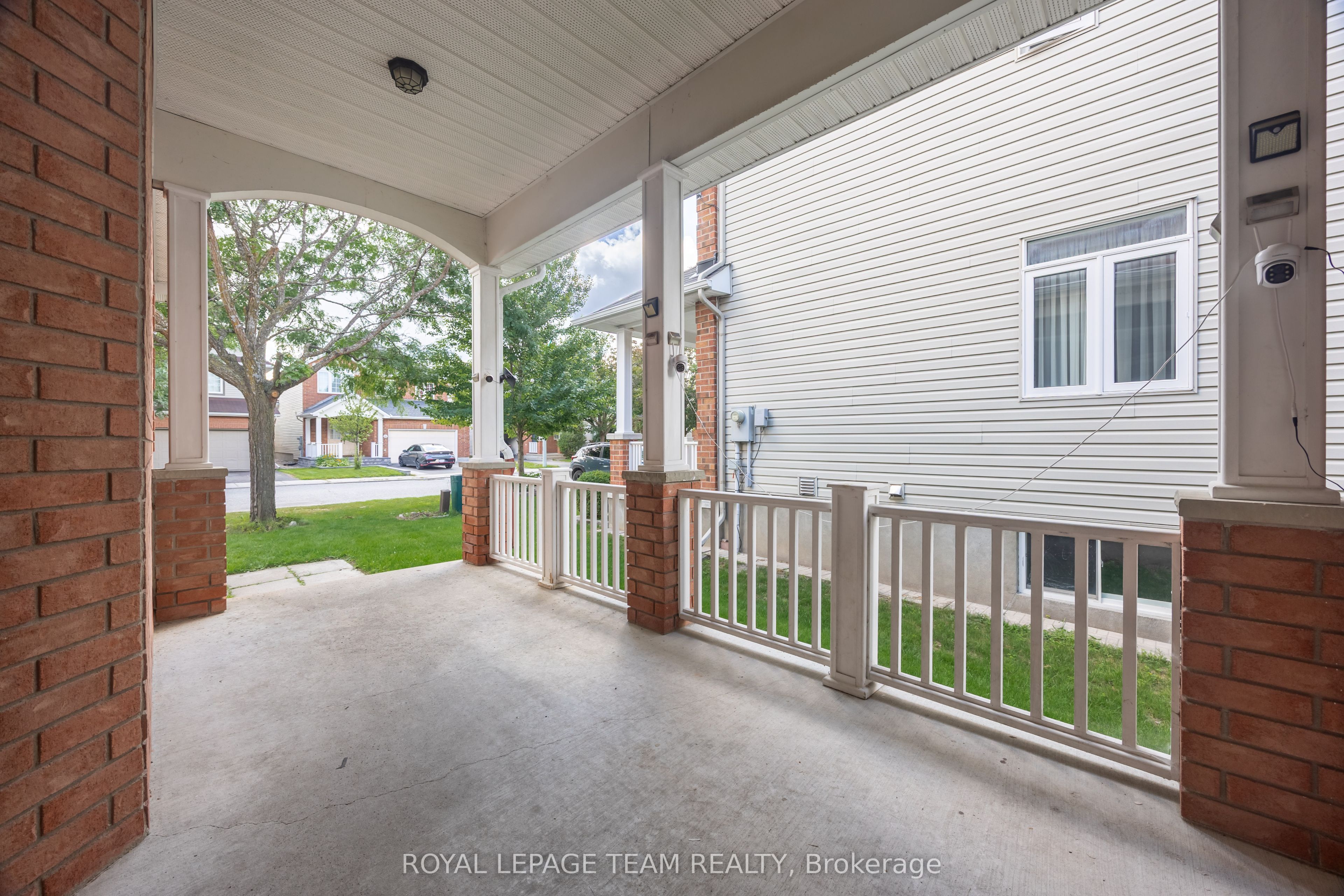19 Dunn Street, Kanata, ON K2K 3J8 photo 4
