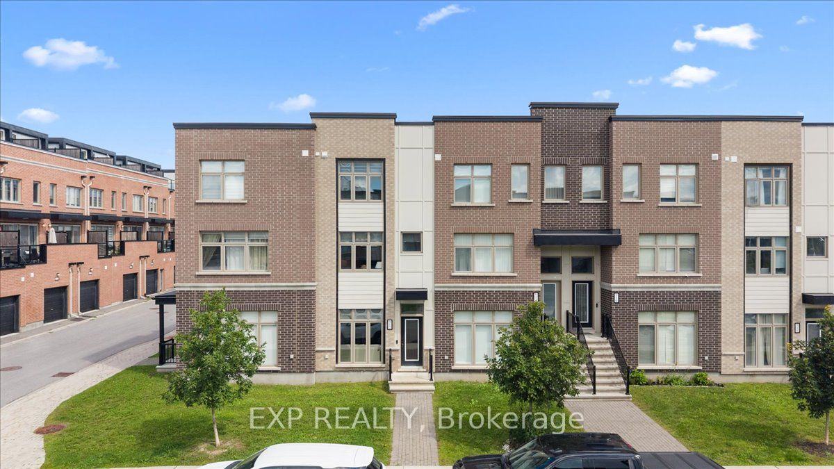 912 Moses Tennisco Street, Manor Park - Cardinal Glen and Area, ON K1K 4Z8