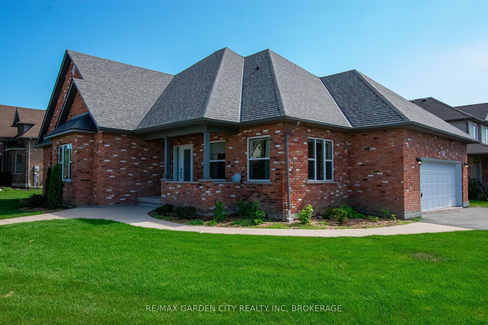 26 Las Road, West Lincoln, ON L0R 2A0 photo 2