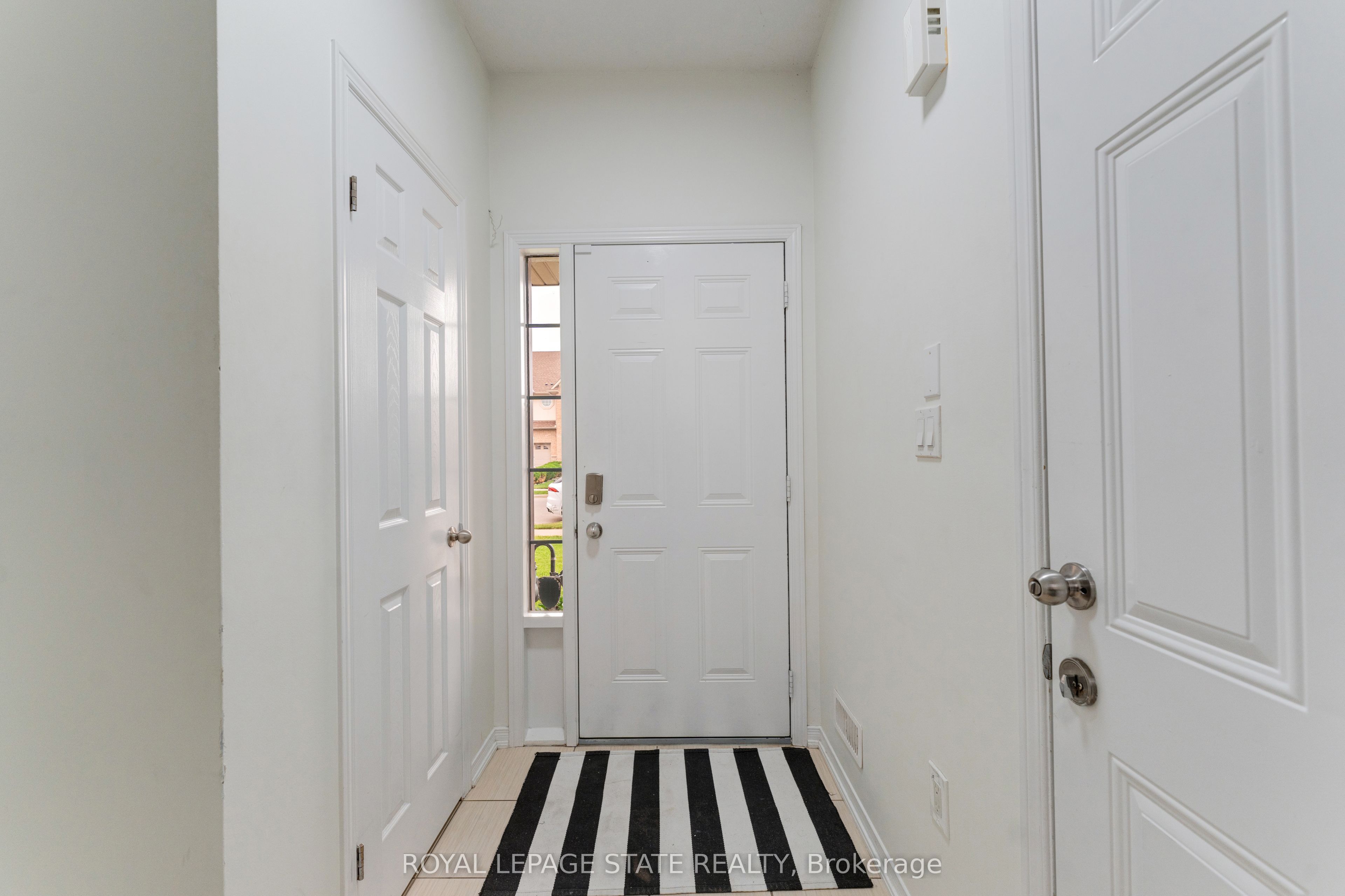 128 Palacebeach Trail, Hamilton, ON L8E 0C3 photo 3