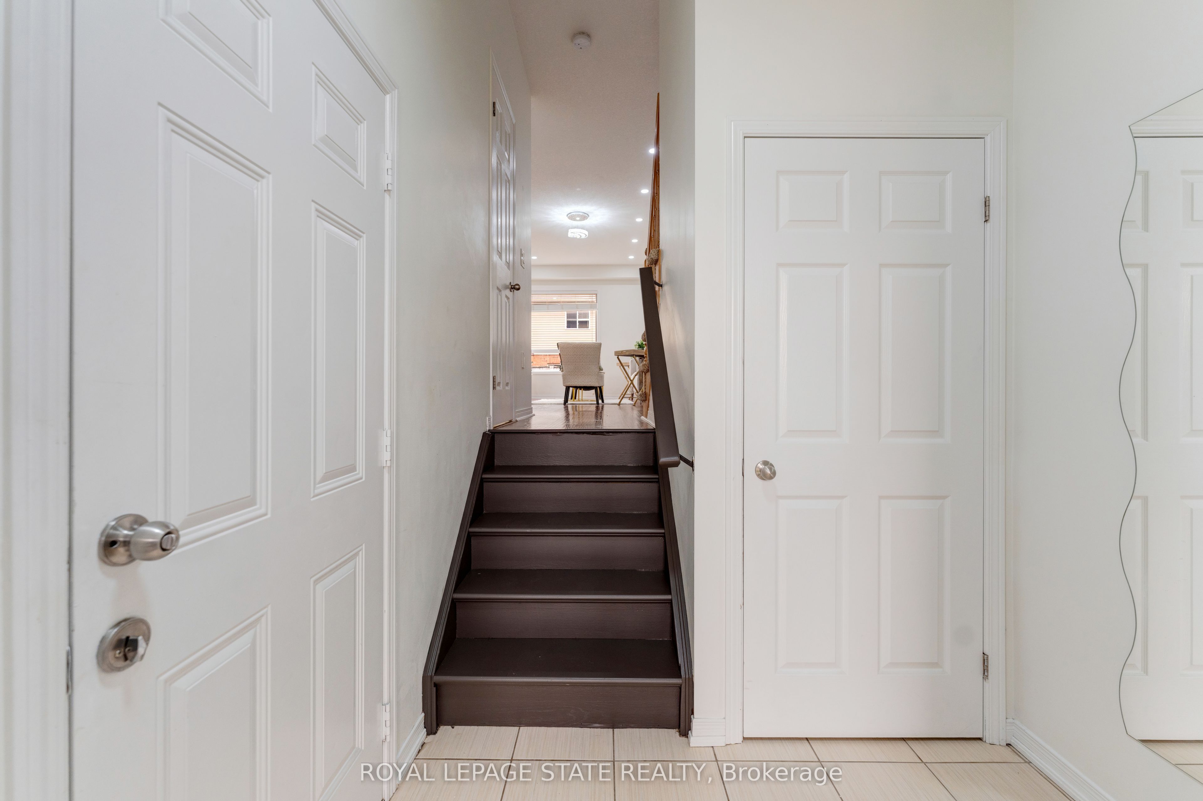 128 Palacebeach Trail, Hamilton, ON L8E 0C3 photo 4