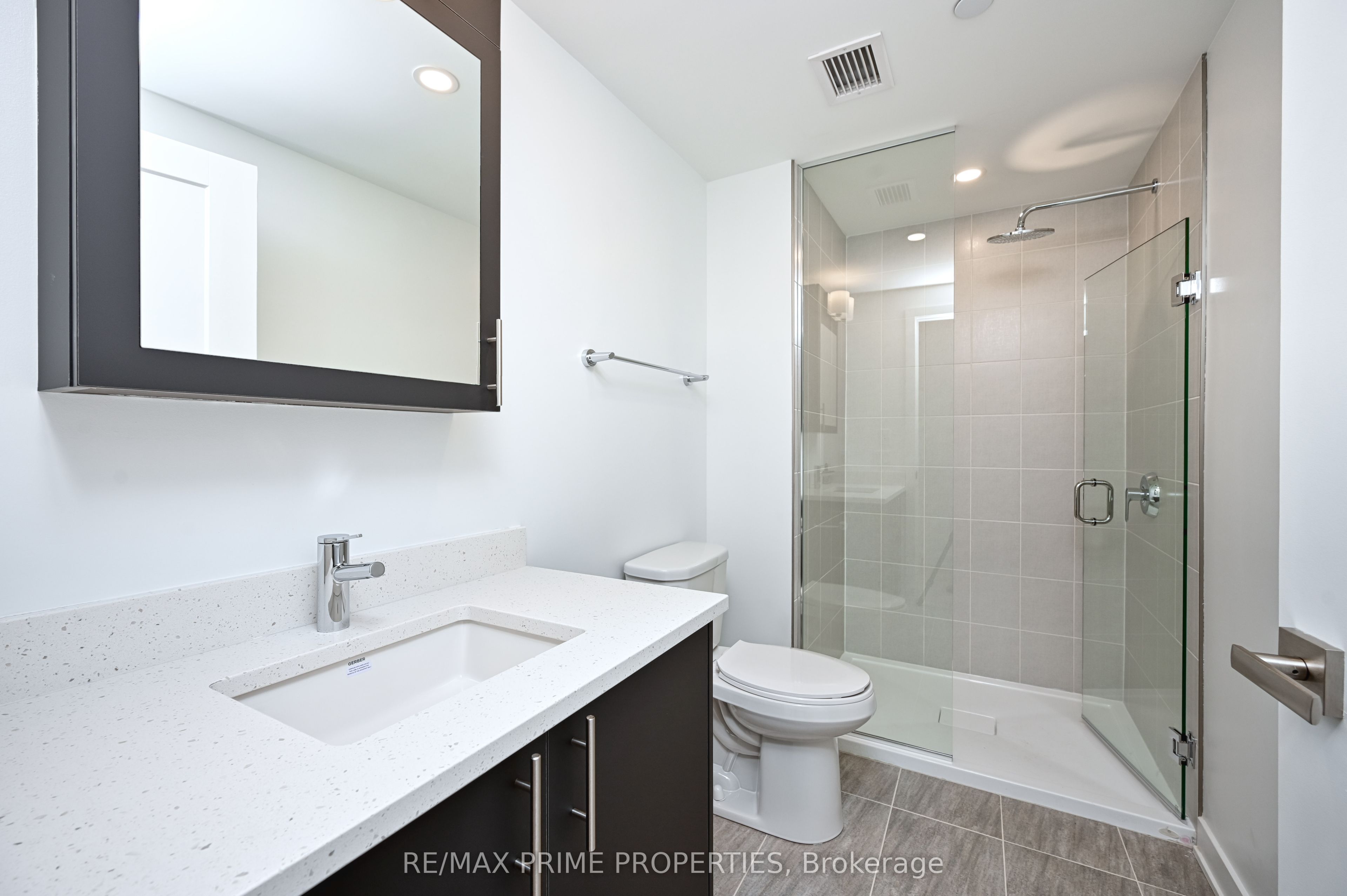 340 QUEEN Street 1307, Ottawa Centre, ON K1R 0G1 photo 3