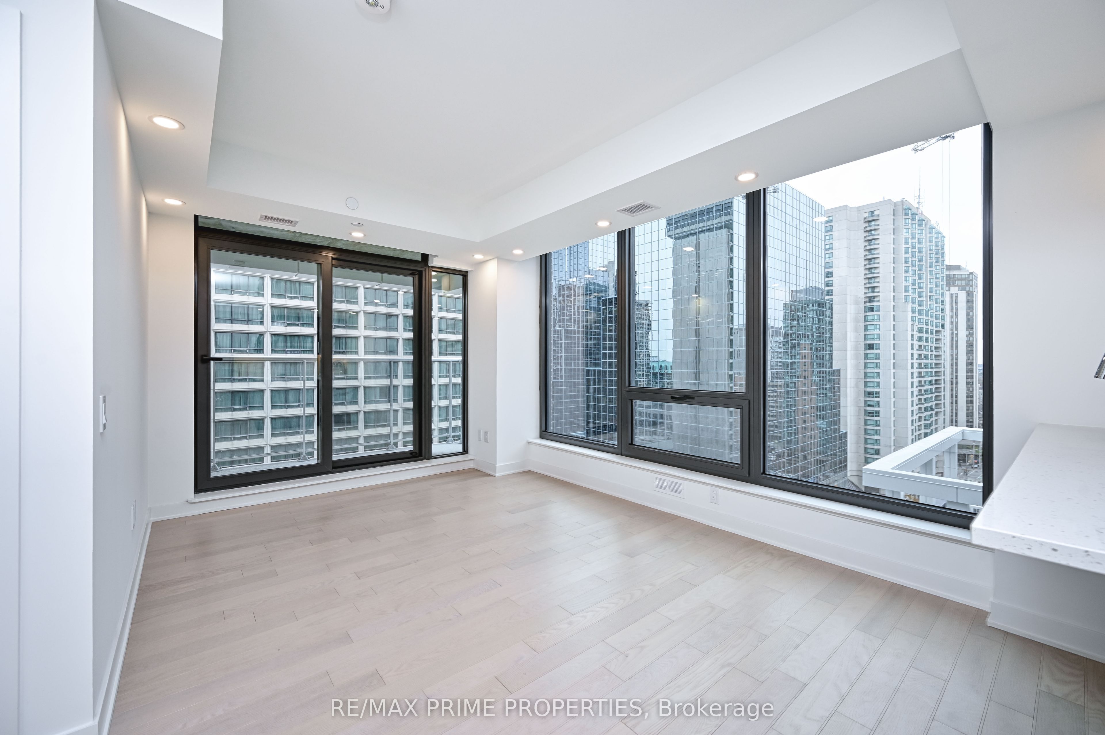 340 QUEEN Street 1307, Ottawa Centre, ON K1R 0G1 photo 5