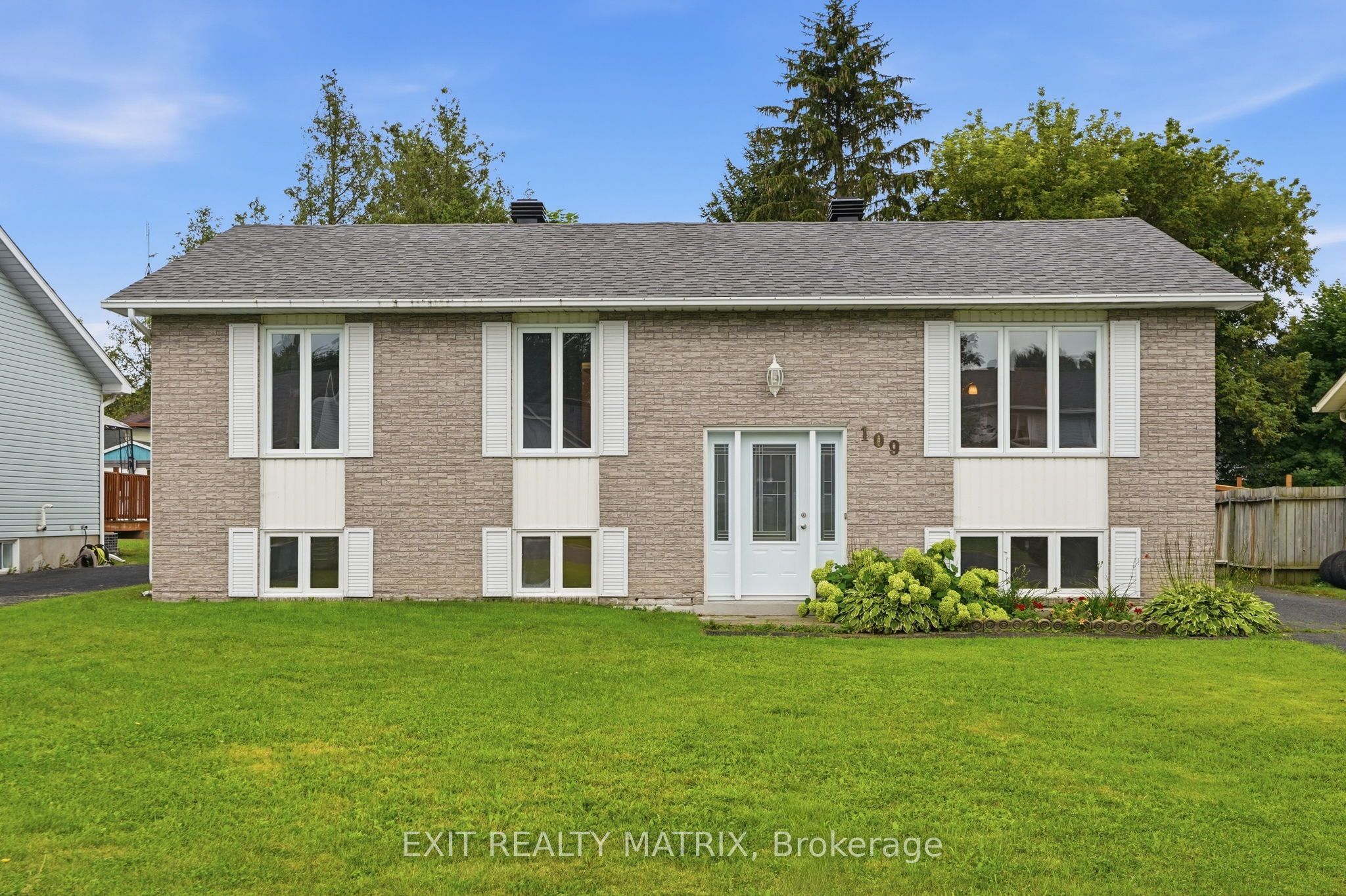 109 Oswald Street, Champlain, ON K0B 1R0 photo 2