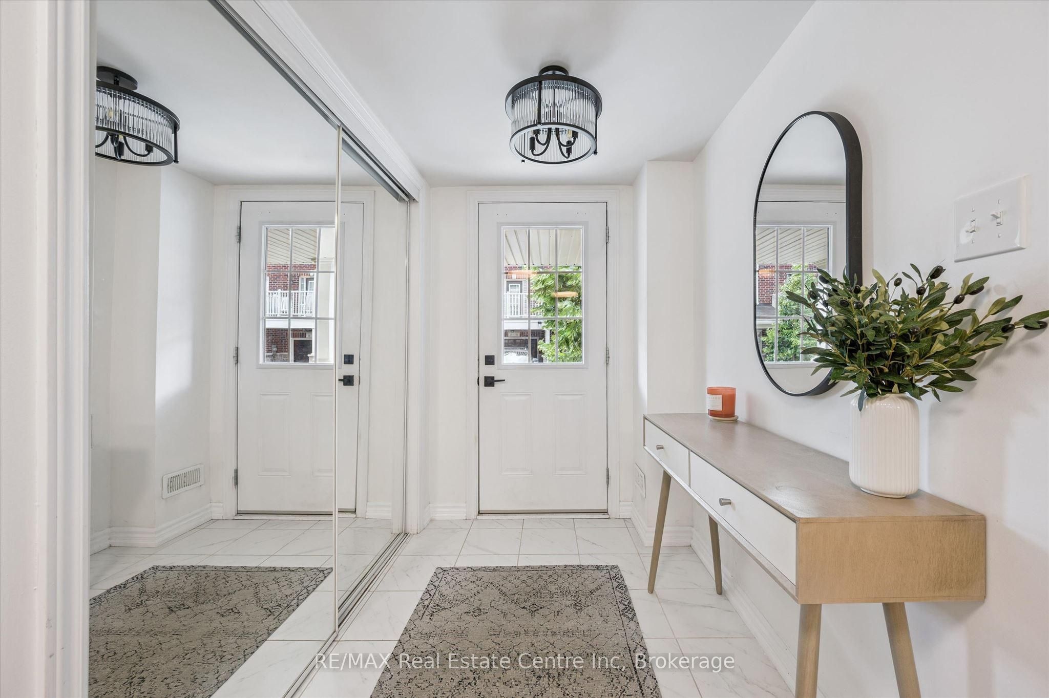 88 DECORSO Drive 30, Guelph, ON N1L 0A1 photo 3