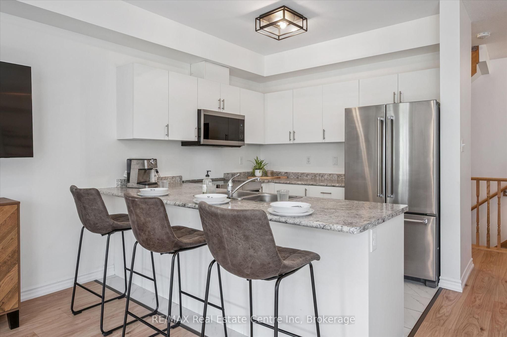 88 DECORSO Drive 30, Guelph, ON N1L 0A1 photo 5