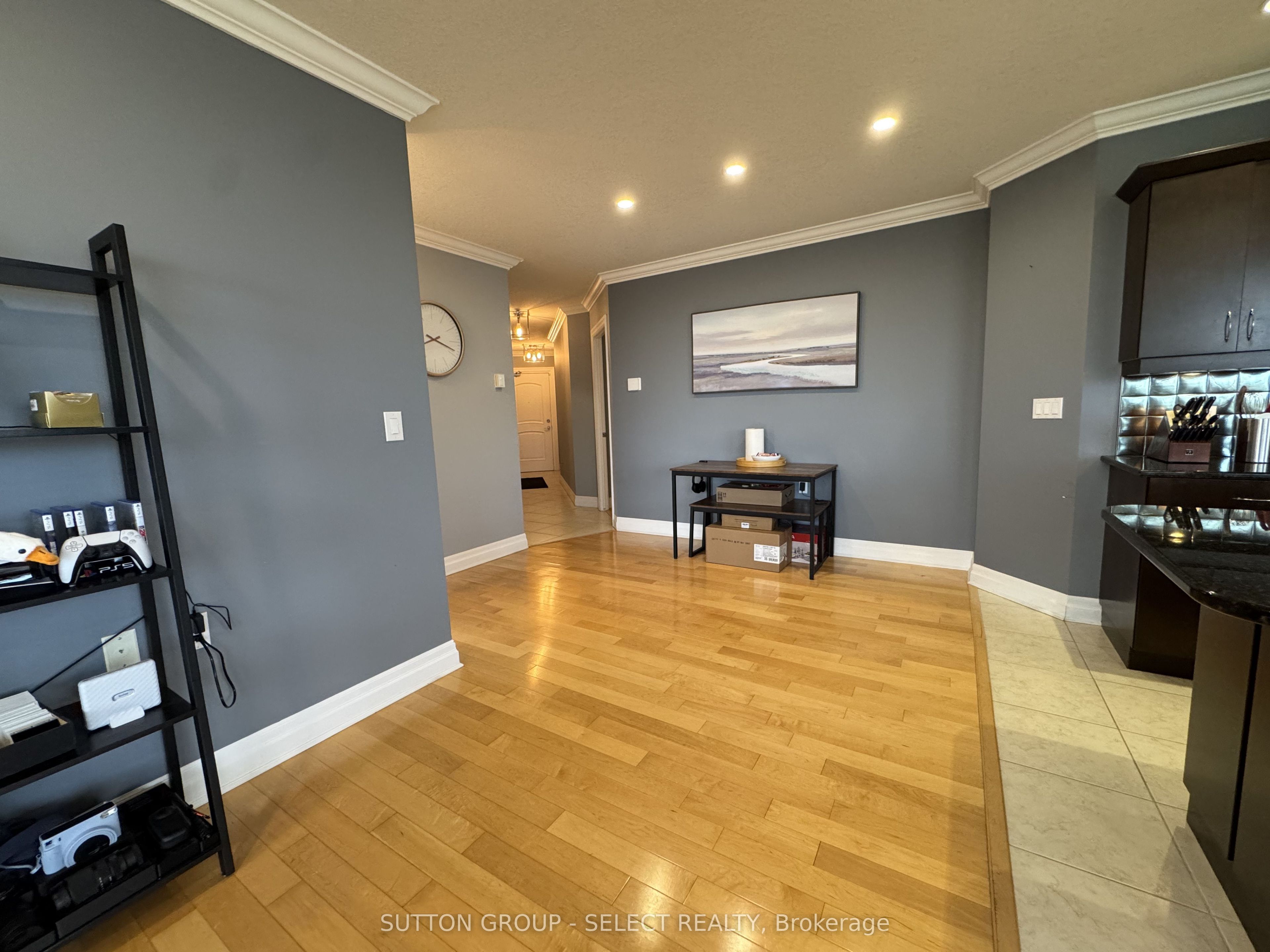 250 Pall Mall Street 808, London East, ON N6A 6K3 photo 2