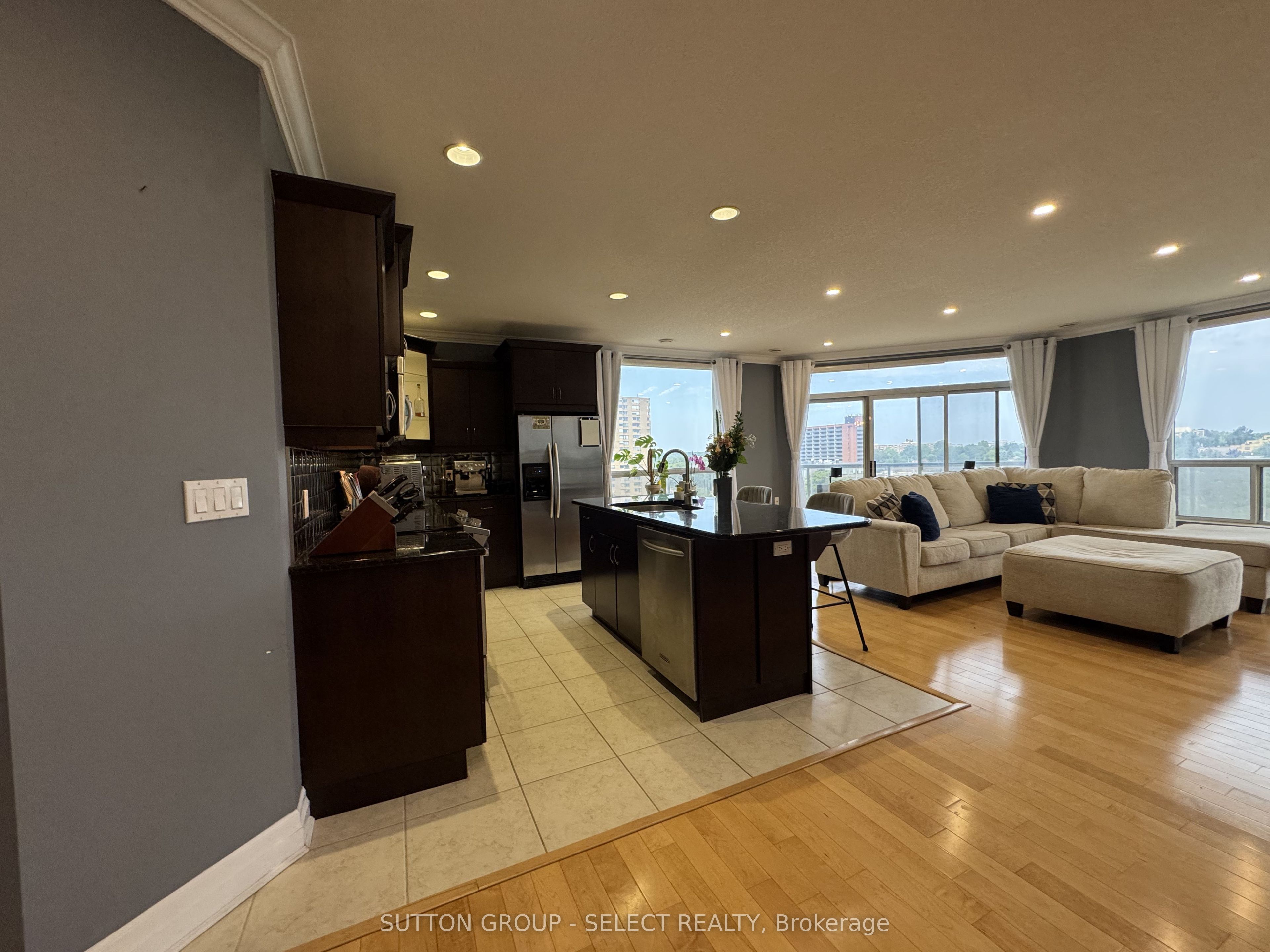 250 Pall Mall Street 808, London East, ON N6A 6K3 photo 4
