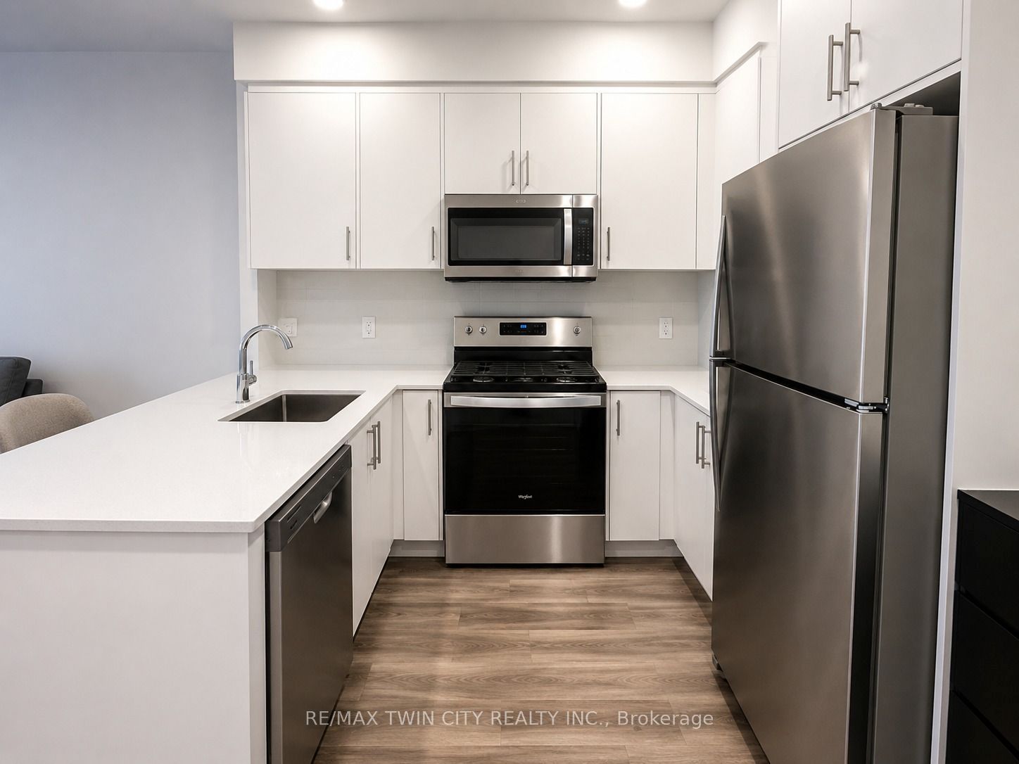 1100 Lackner Place 216, Kitchener, ON N2A 0M1 photo 3