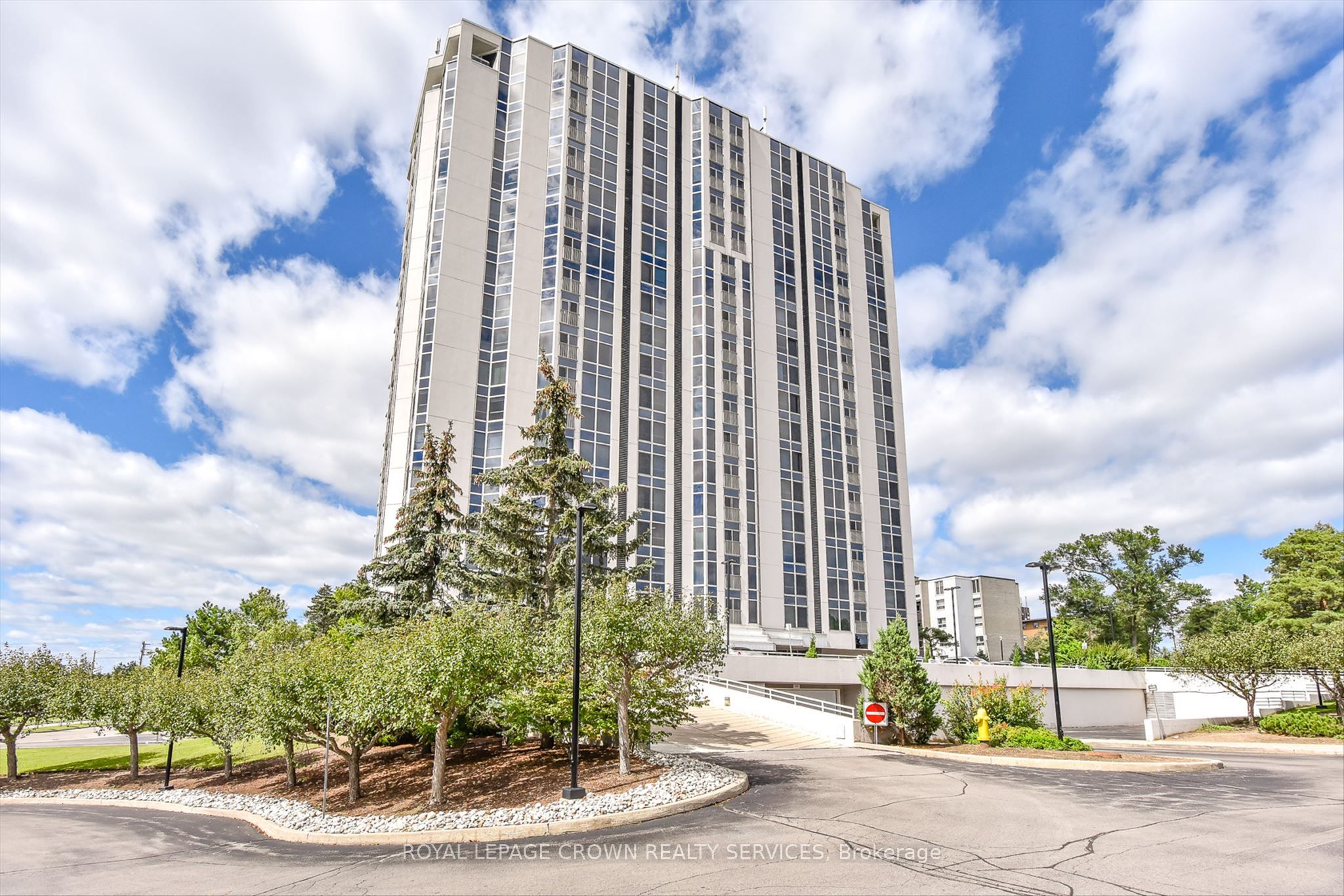 190 Hespeler Road 802, Cambridge, ON N1R 8B8