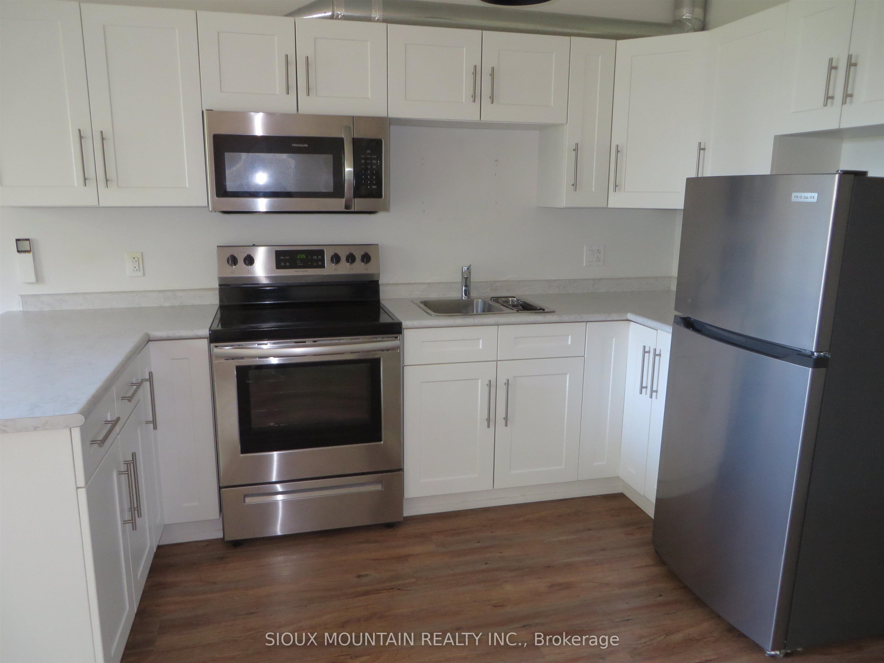 139 King Street, Sioux Lookout, ON P8T 1C3 photo 3