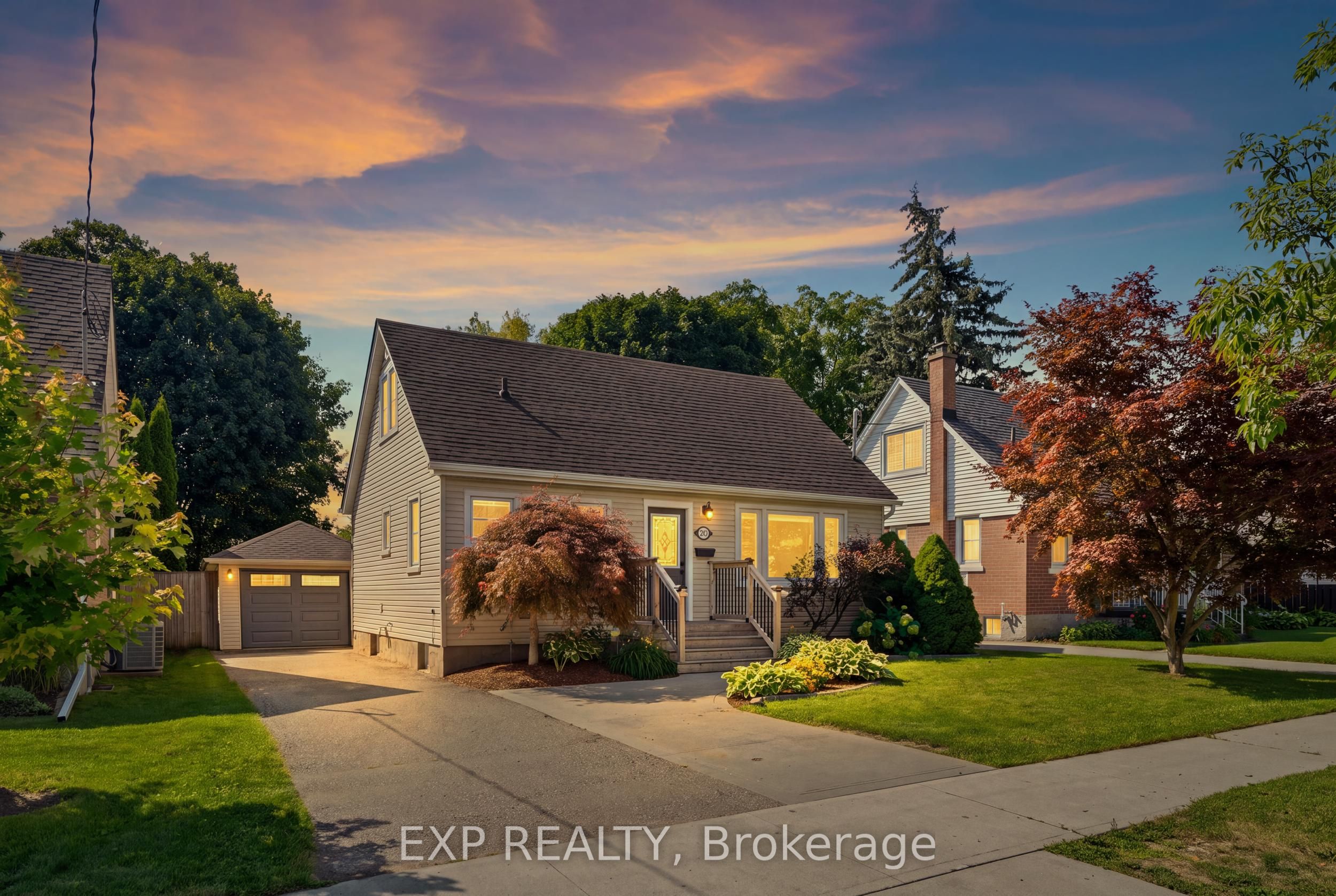 20 Hillview Street, Kitchener, ON N2H 5P8