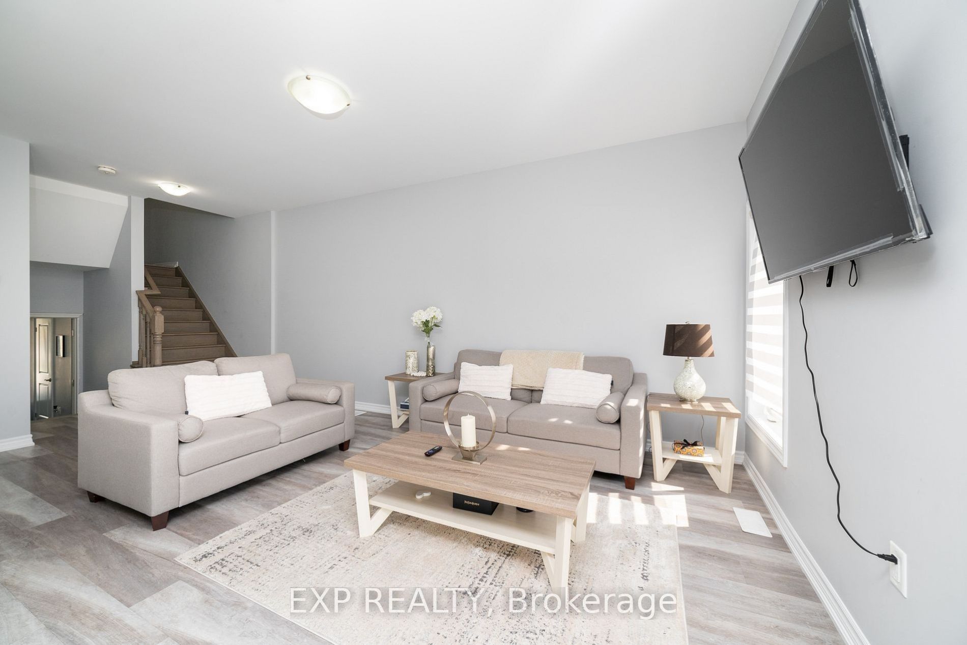 324 Equestrian Way 44 (Main), Cambridge, ON N3E 0E2 photo 4