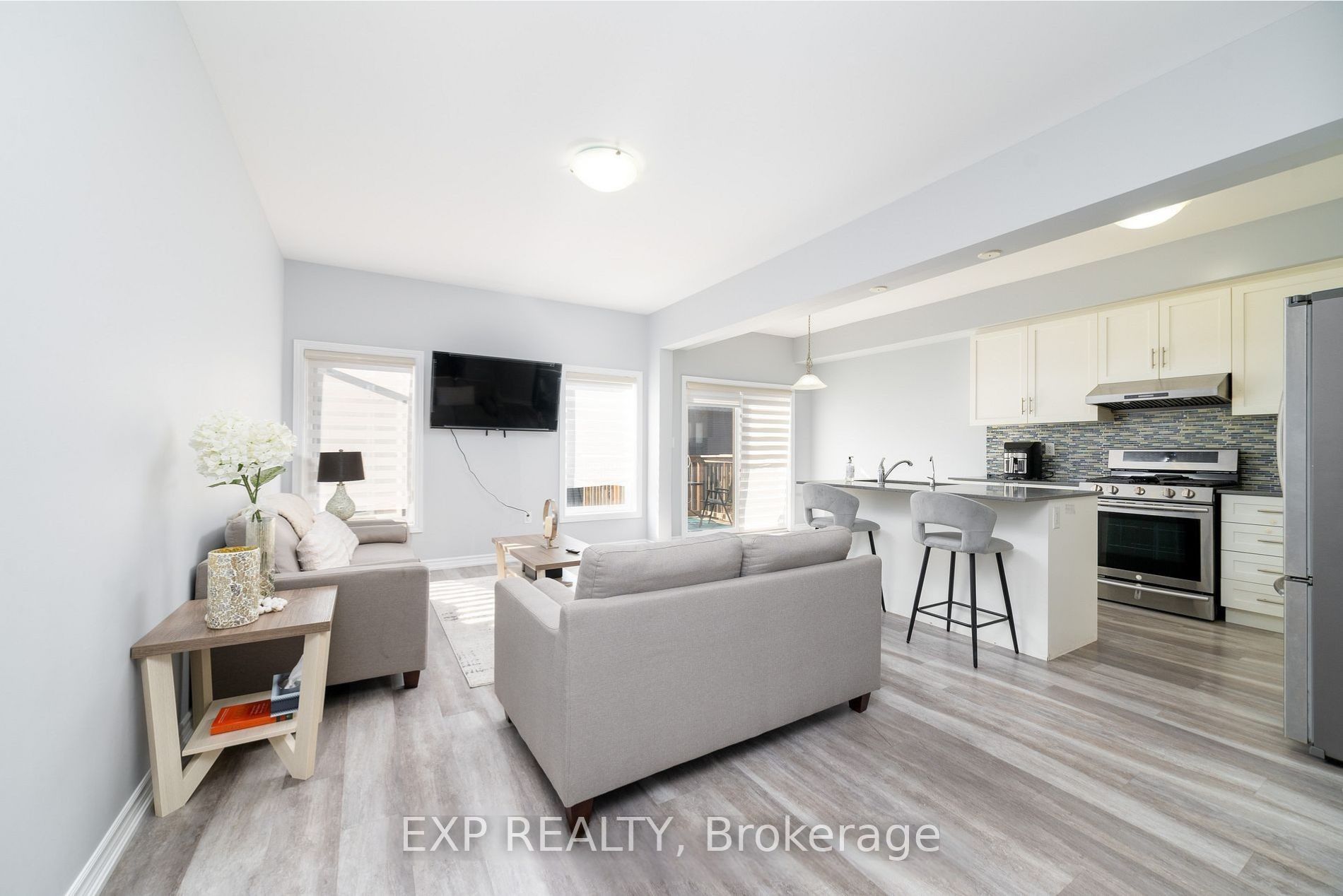 324 Equestrian Way 44 (Main), Cambridge, ON N3E 0E2 photo 5