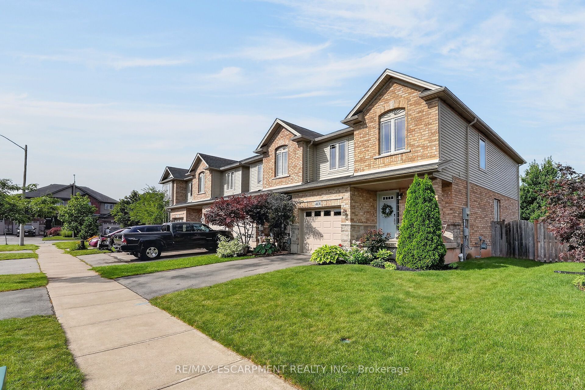 4838 Adam Court, Lincoln, ON L3J 1M5 photo 3