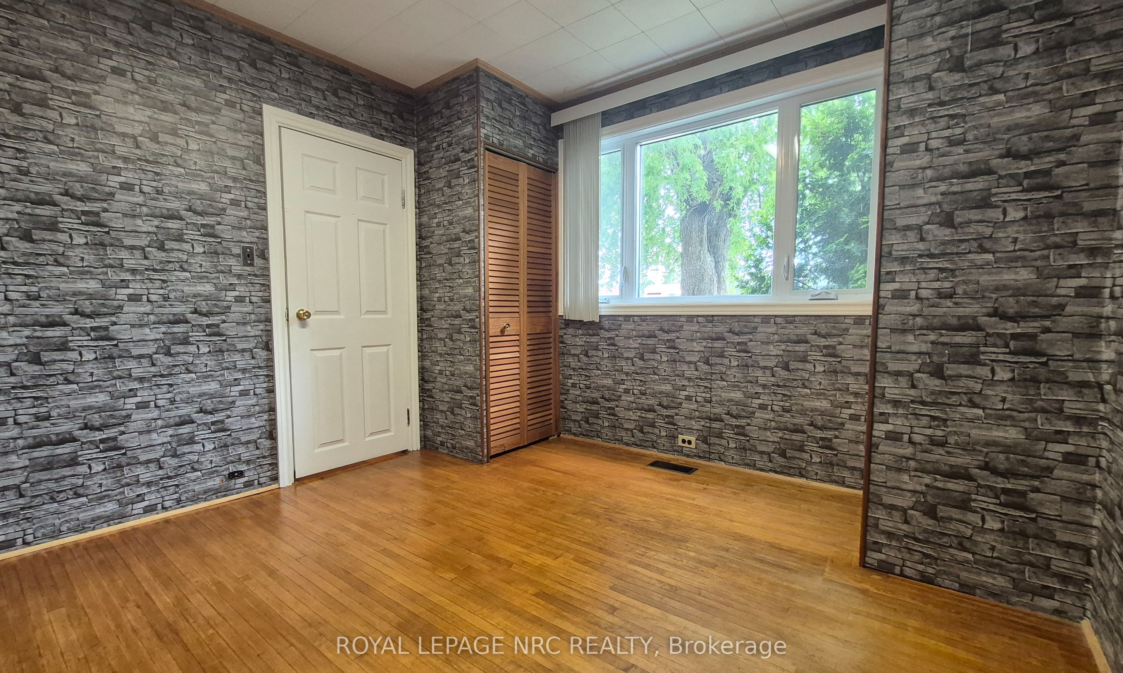 4593 Park Street, Niagara Falls, ON L2E 2R2 photo 5