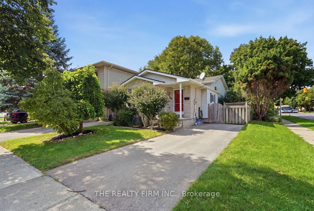 258 Olympic Crescent, London North, ON N6G 3P7