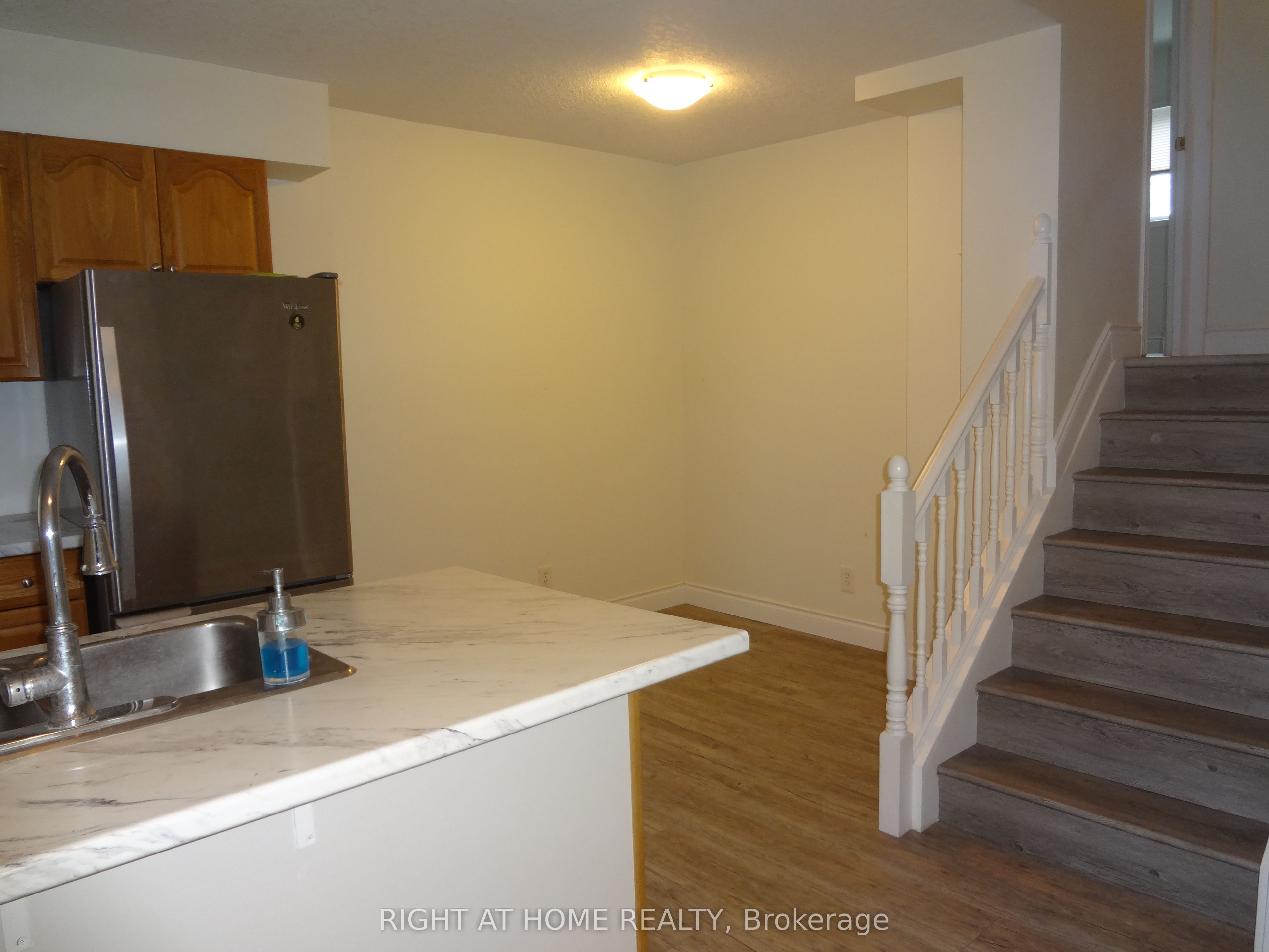211 Veronica Drive 49, Kitchener, ON N2A 2R8 photo 5