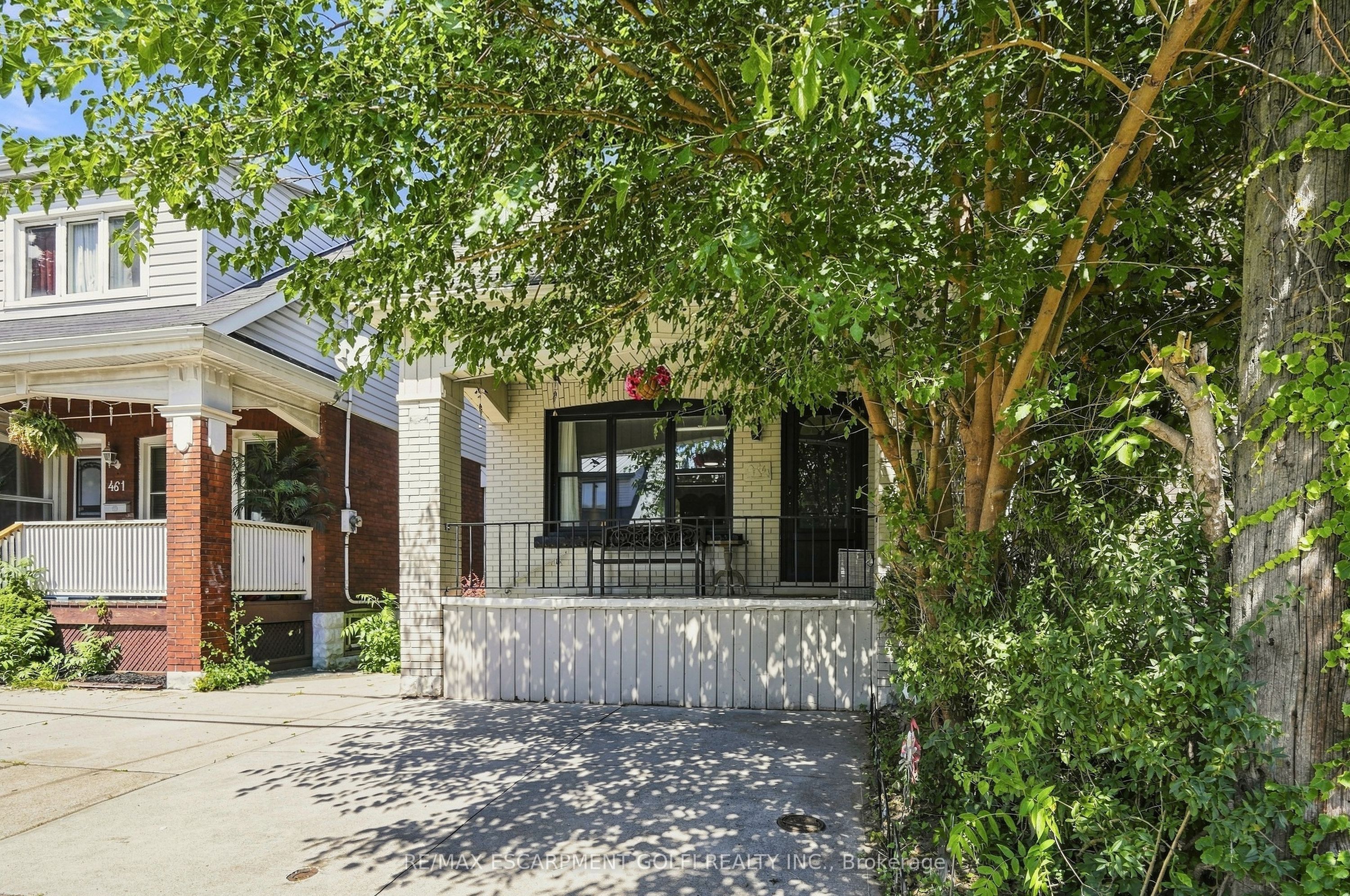 463 Dunsmure Avenue, Hamilton, ON L8L 1X4 photo 2
