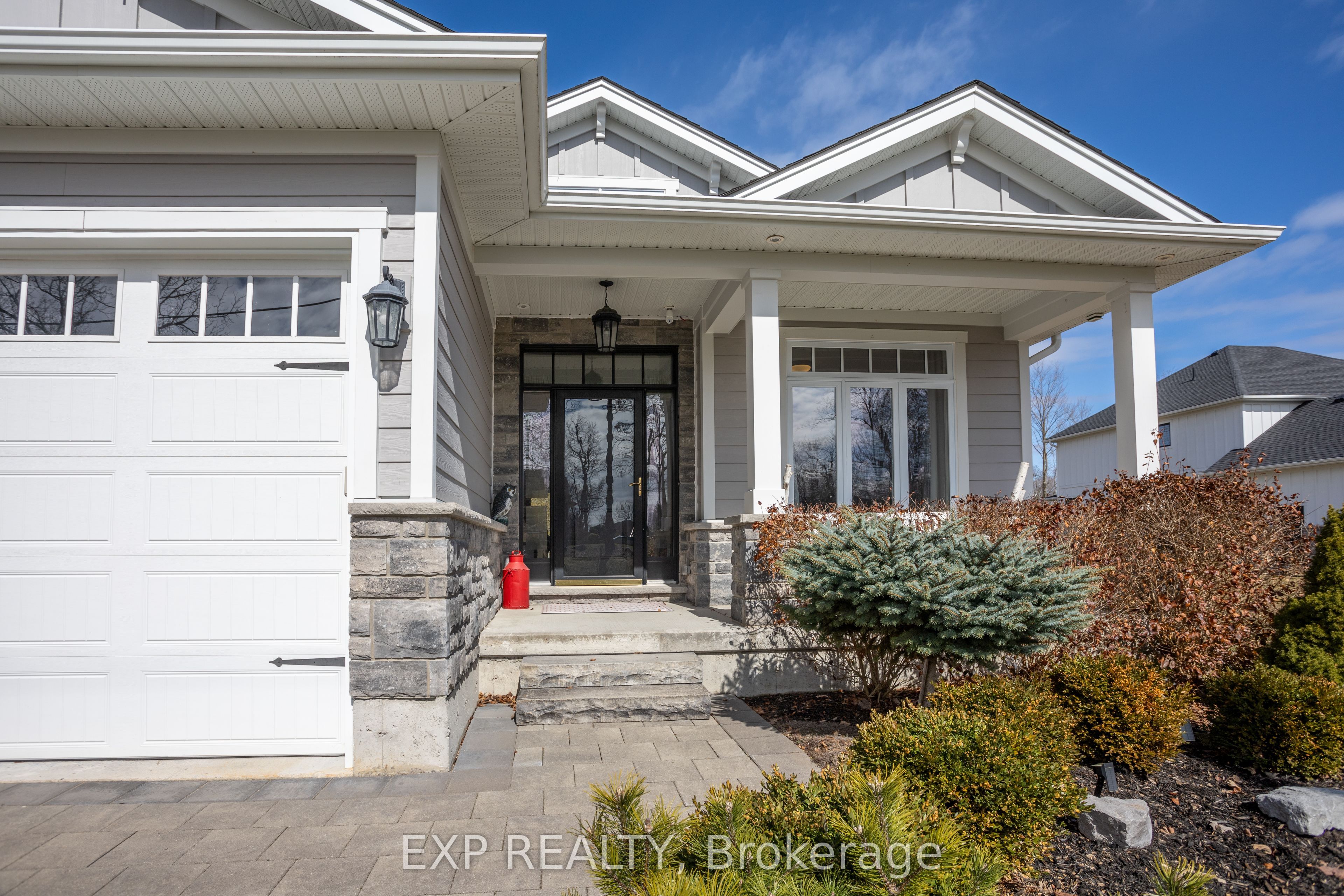 89 Gill Road, Lambton Shores, ON N0M 1T0 photo 5