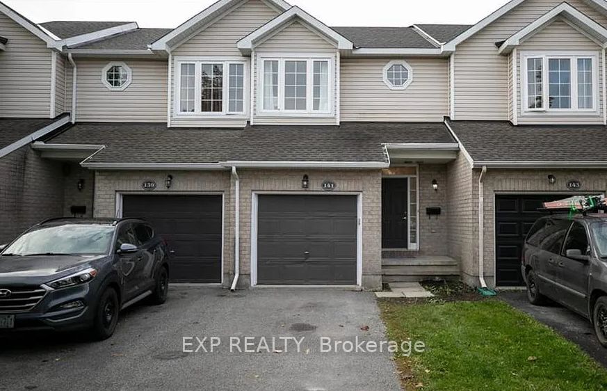 141 Oakfield Crescent, Barrhaven, ON K2J 5H8