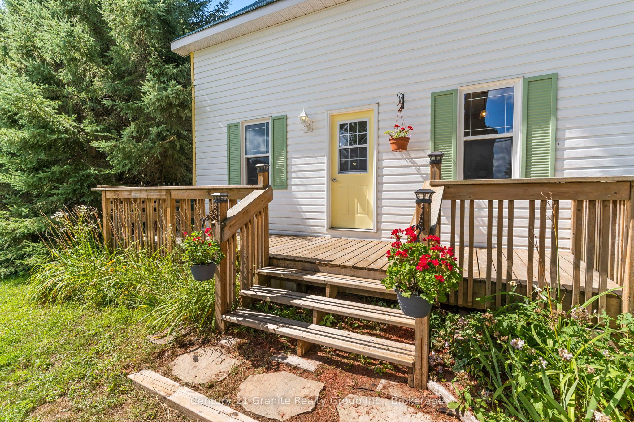 197 Bobcaygeon Road, Minden Hills, ON K0M 2K0 photo 3