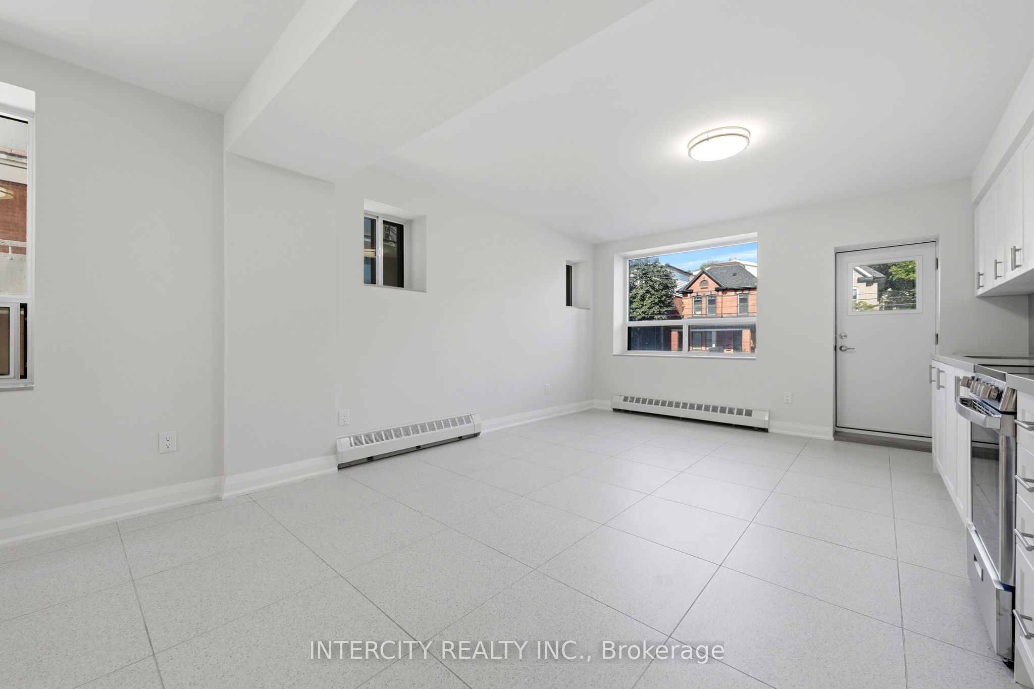 91 Wentworth Street S 3, Hamilton, ON L8N 2Y9 photo 5