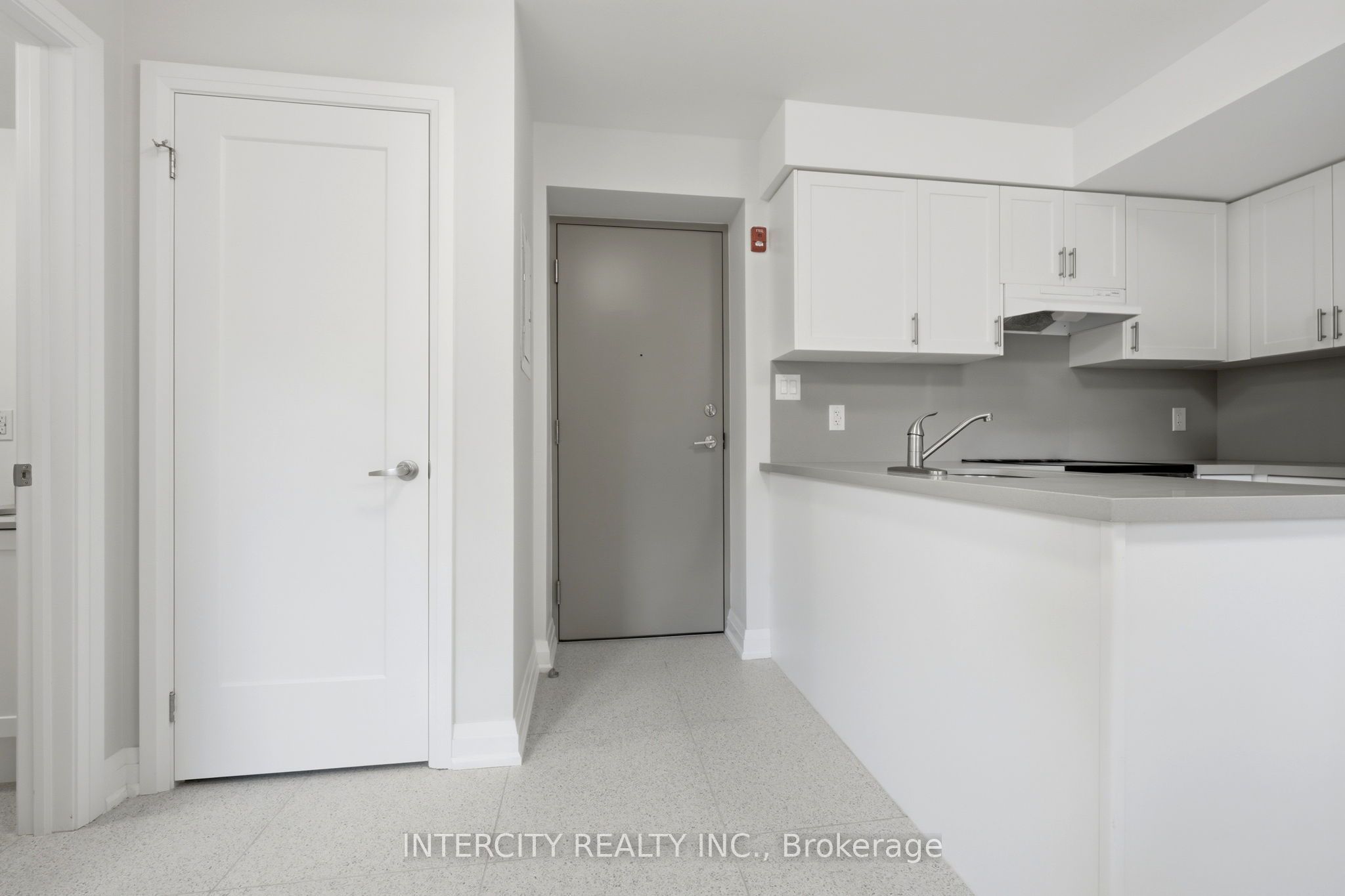 91 Wentworth Street S 2, Hamilton, ON L8N 2Y9 photo 4