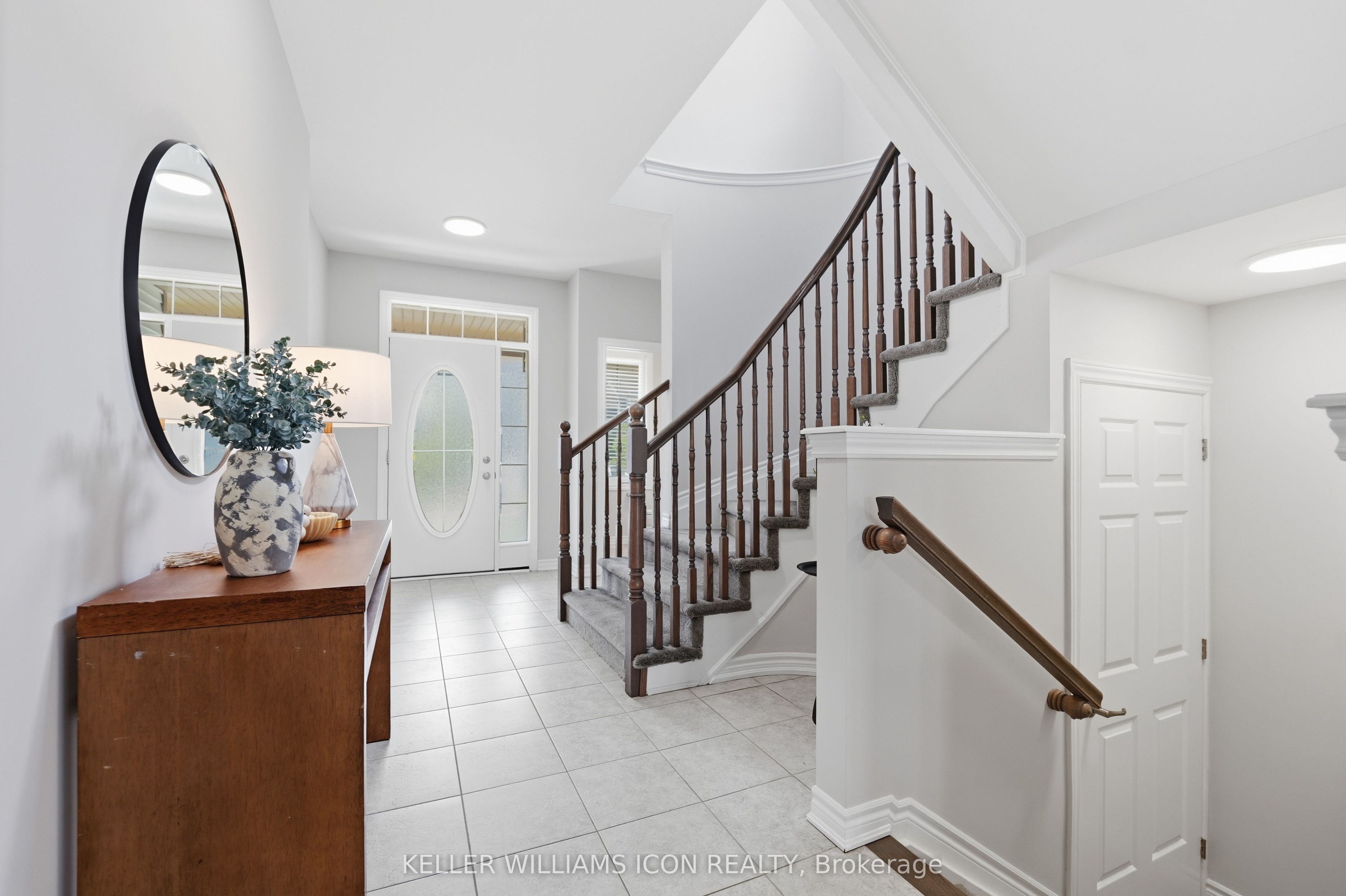 404 Aphelion Crescent, Barrhaven, ON K2J 6N5 photo 3