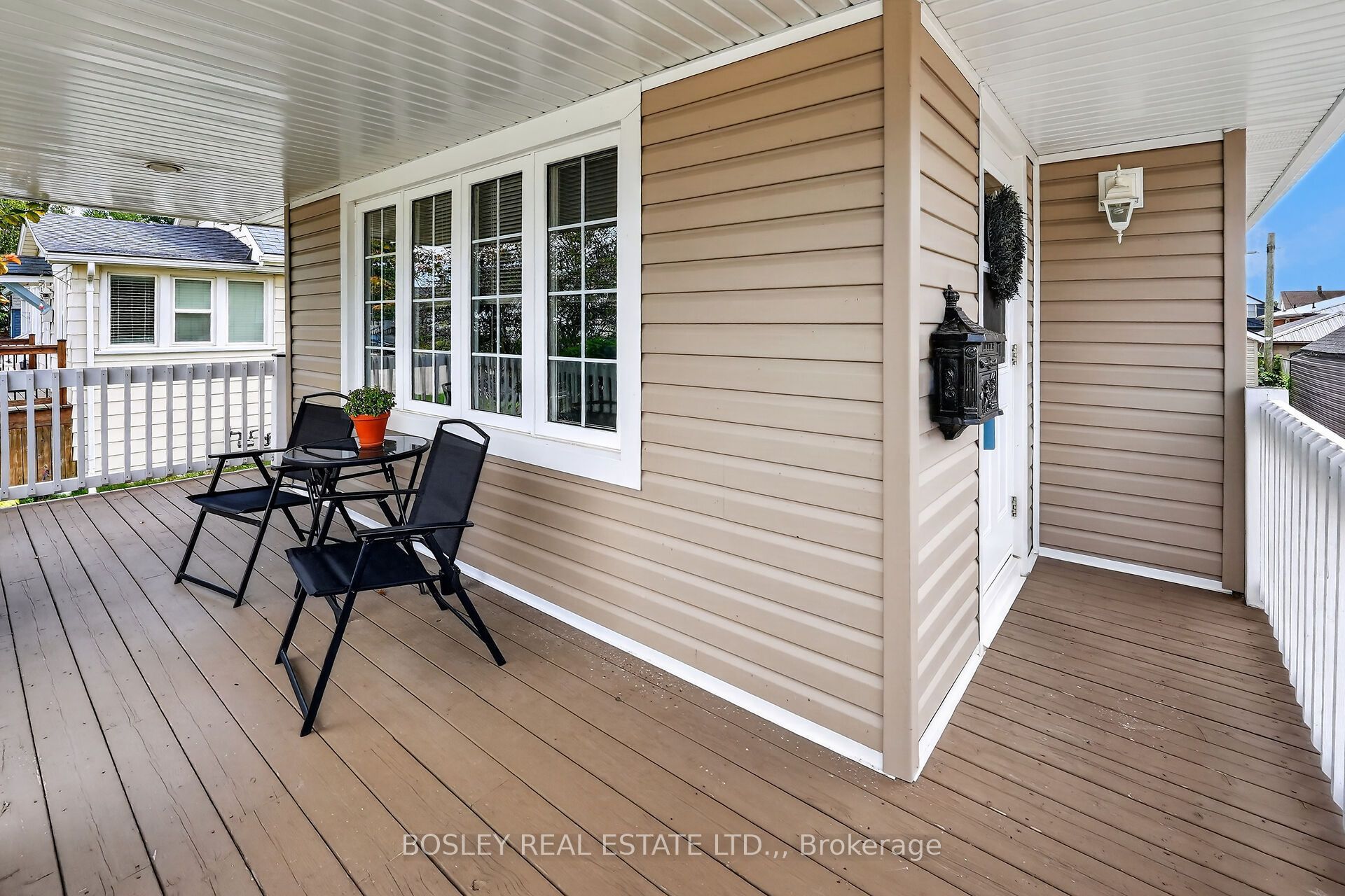 65 Christmas Street, Port Colborne, ON L3K 1M4 photo 3