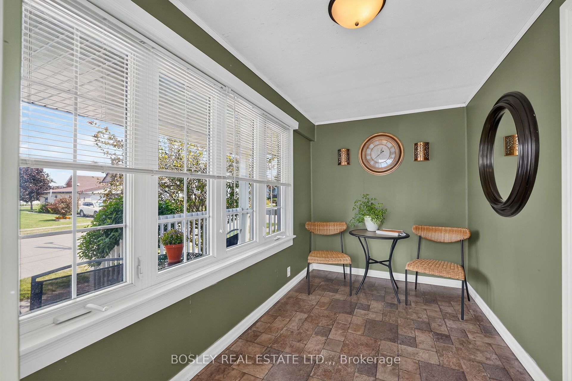 65 Christmas Street, Port Colborne, ON L3K 1M4 photo 4
