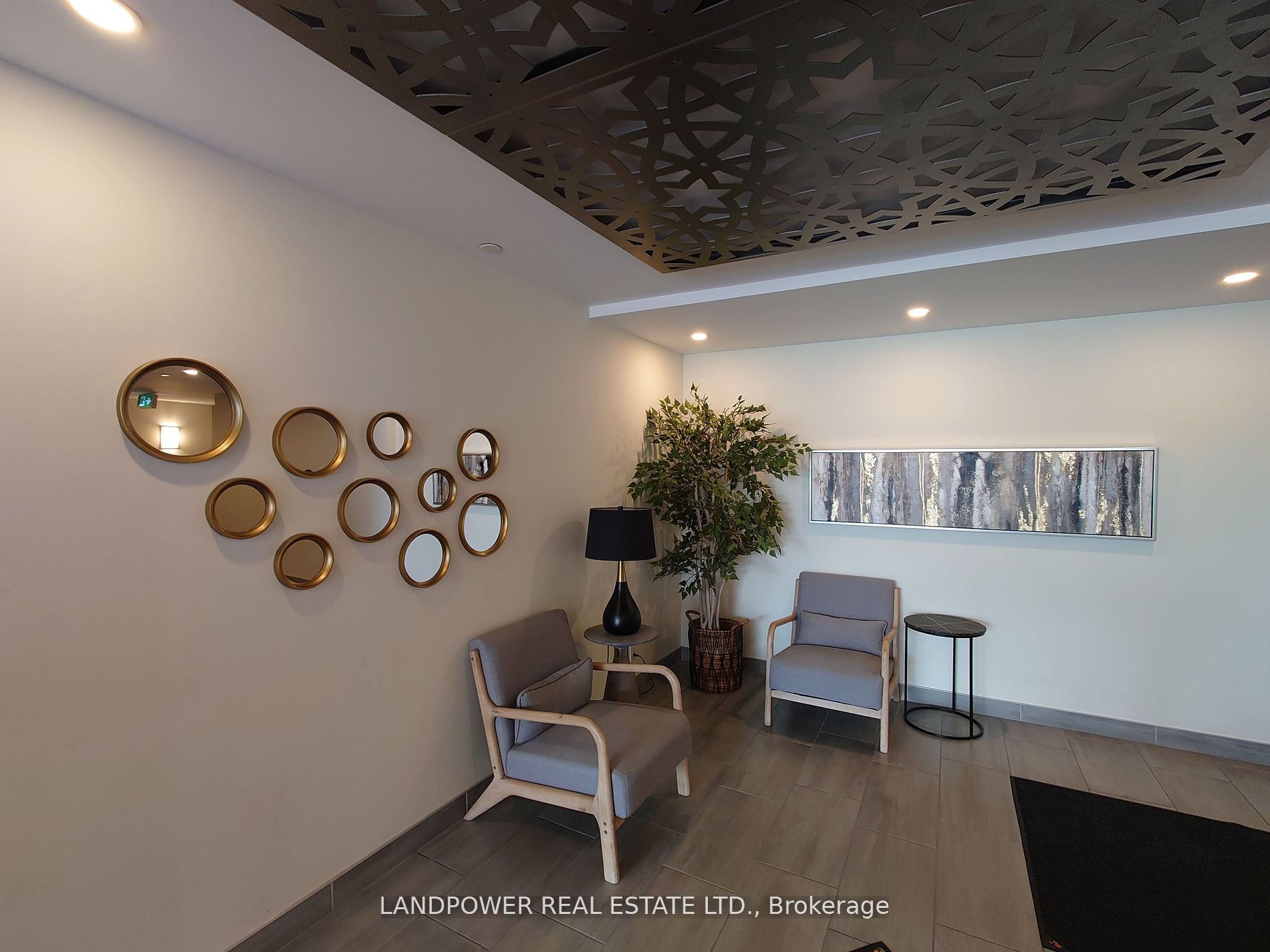 104 Garment Street 910, Kitchener, ON N2G 0C8 photo 4