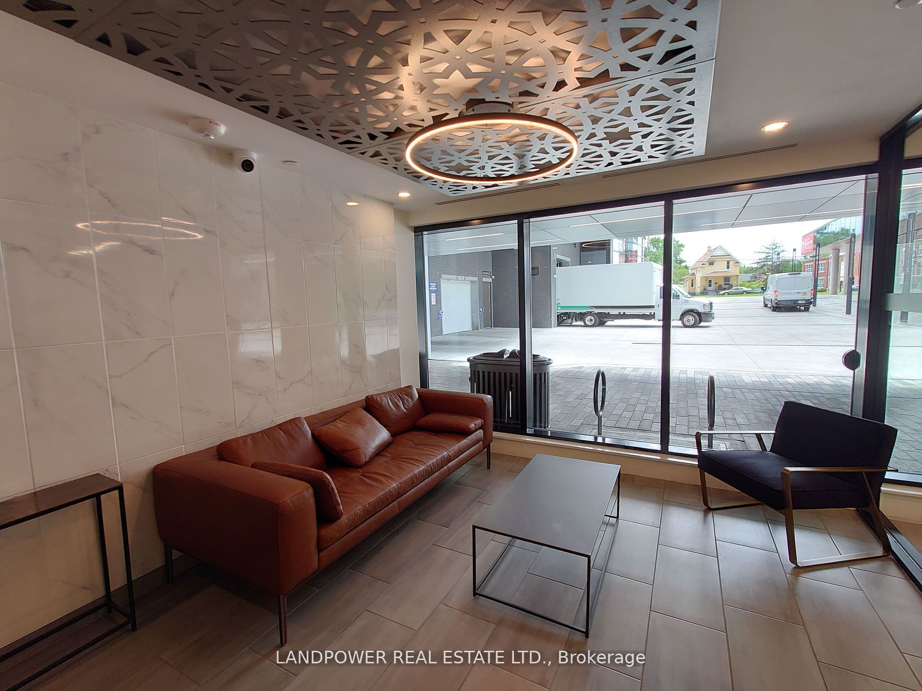 104 Garment Street 910, Kitchener, ON N2G 0C8 photo 5