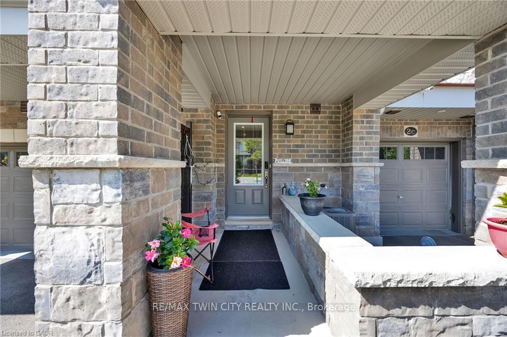 115 South Creek Drive 2C, Kitchener, ON N2P 0H2 photo 3