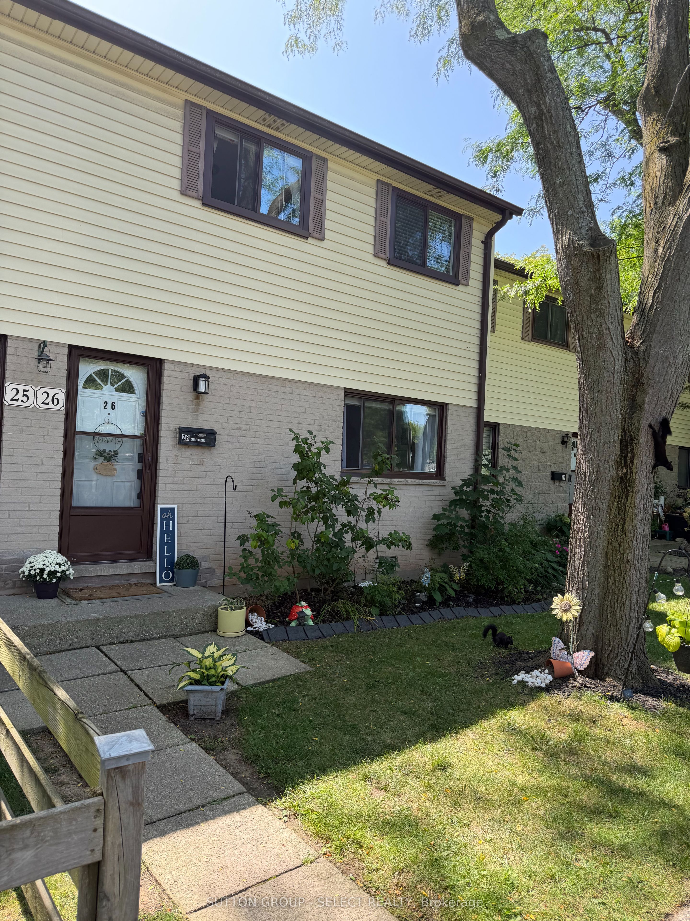 825 Dundalk Drive 26, London South, ON N6C 3V6 photo 2